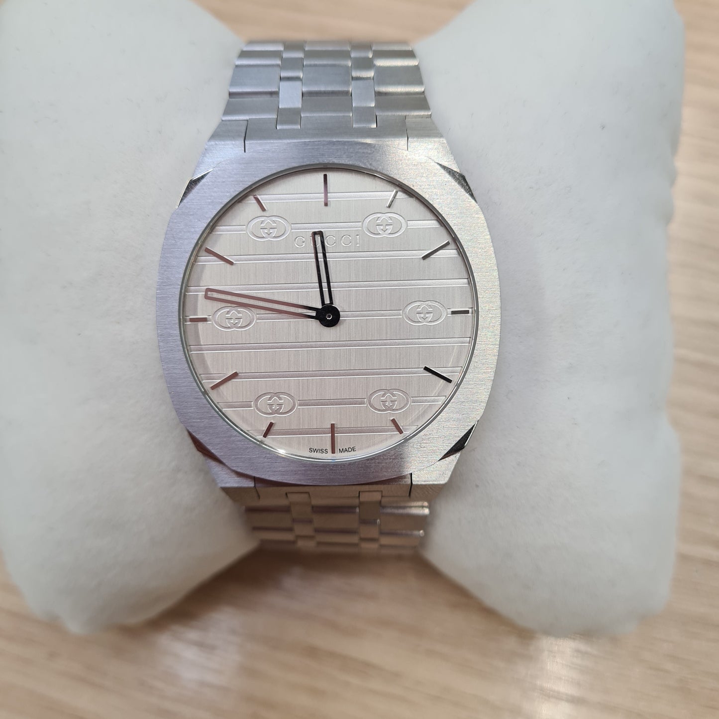 Montre Gucci 25H 38mm 2022 Acier Saphir