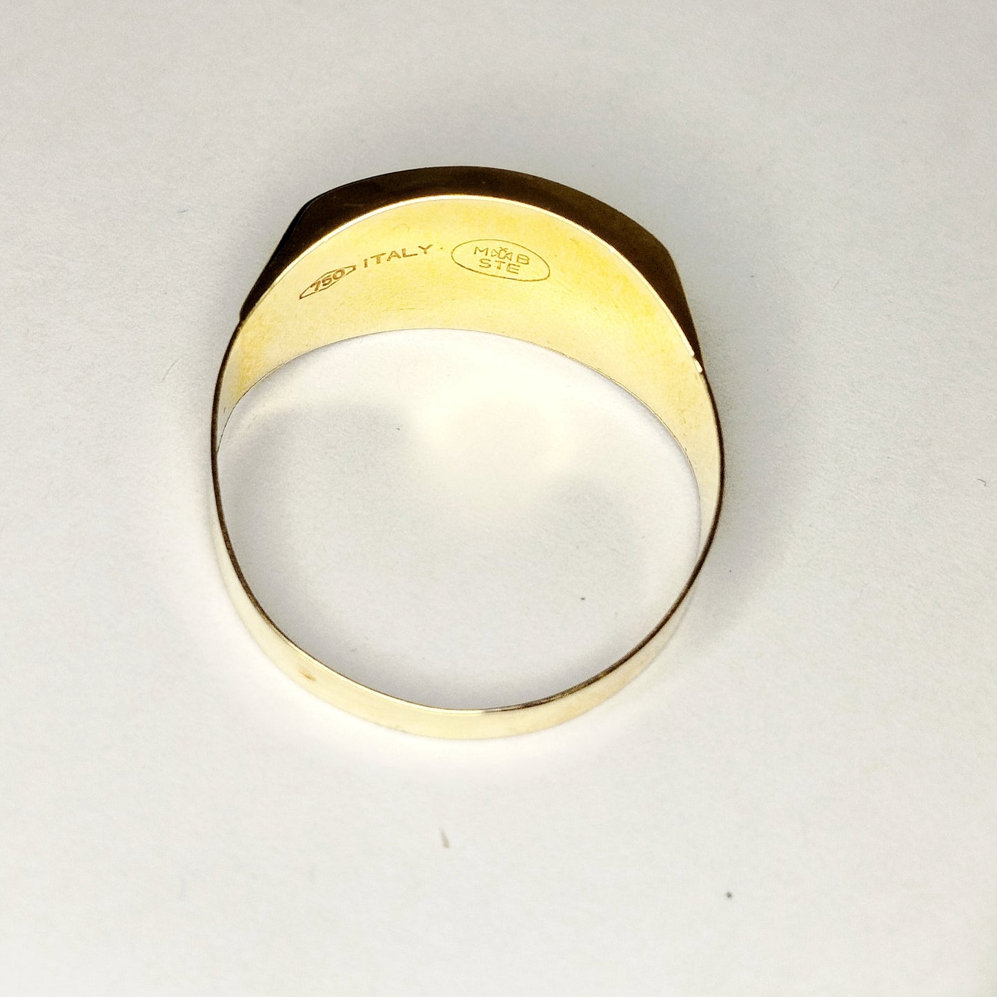 Chevalière en or jaune 18K Taille-67