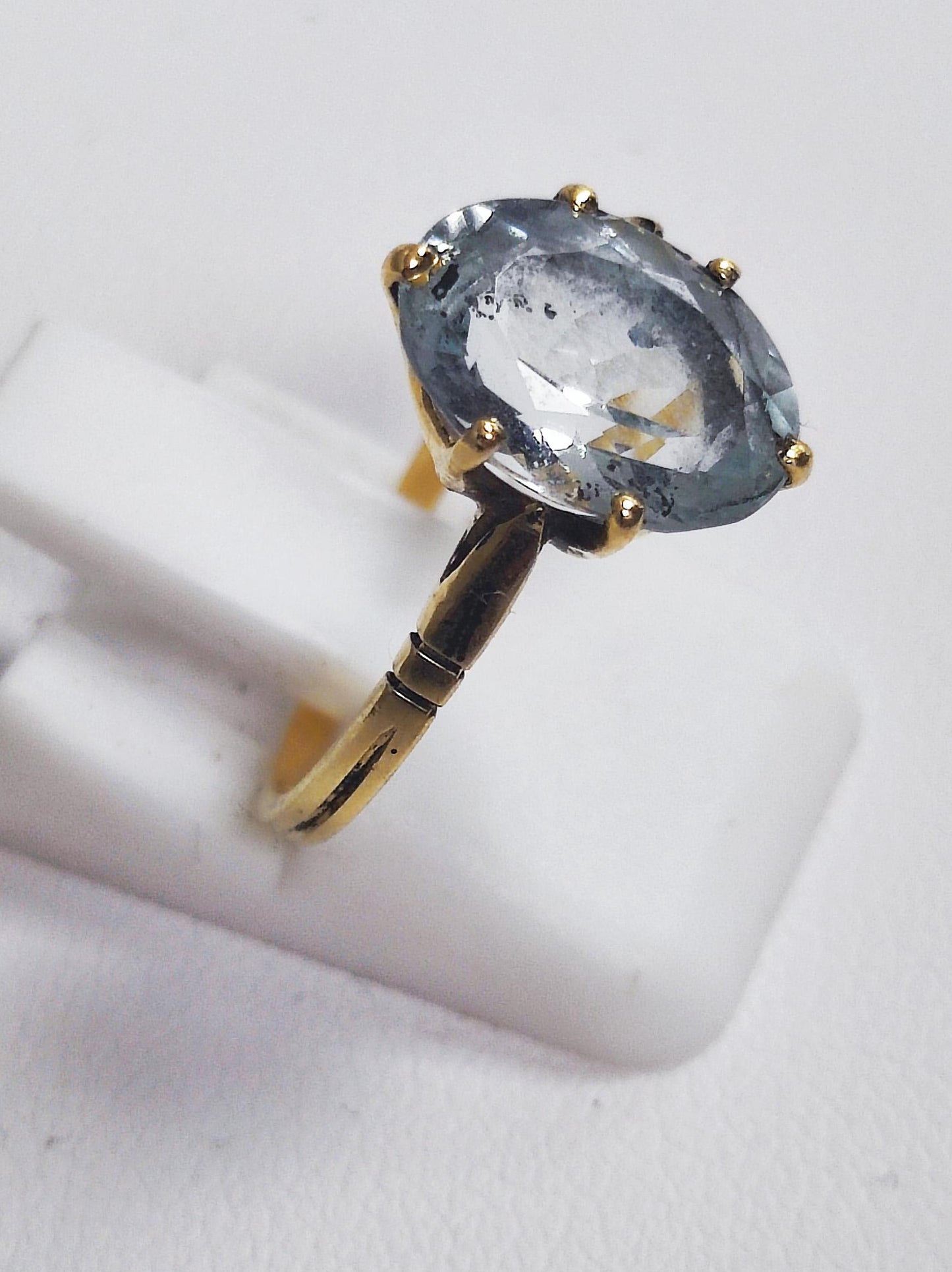 Pendentif Symbole Or Jaune 18K avec Zirconium
