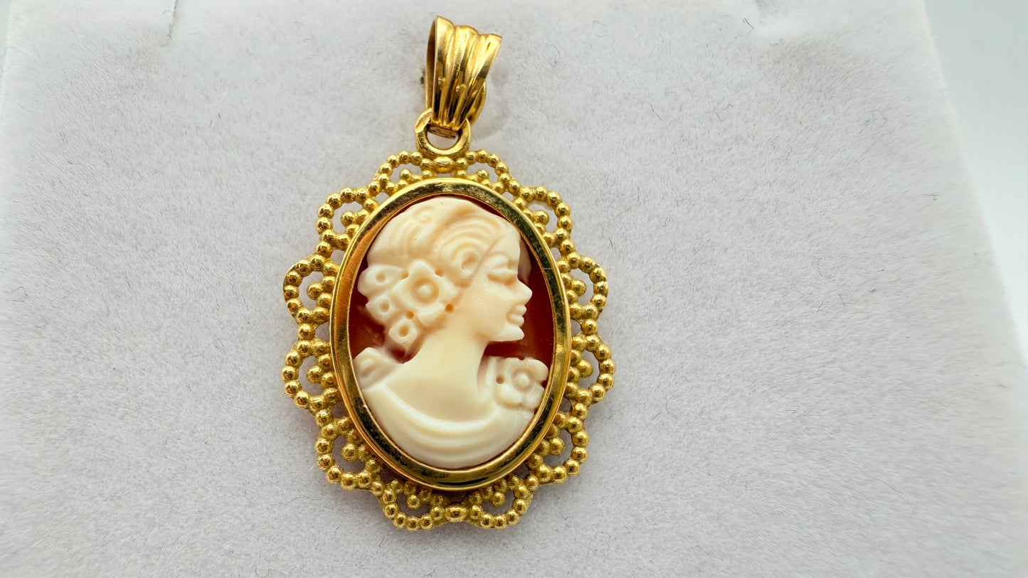 Pendentif Camée Or Jaune 18K 2.23 Grs