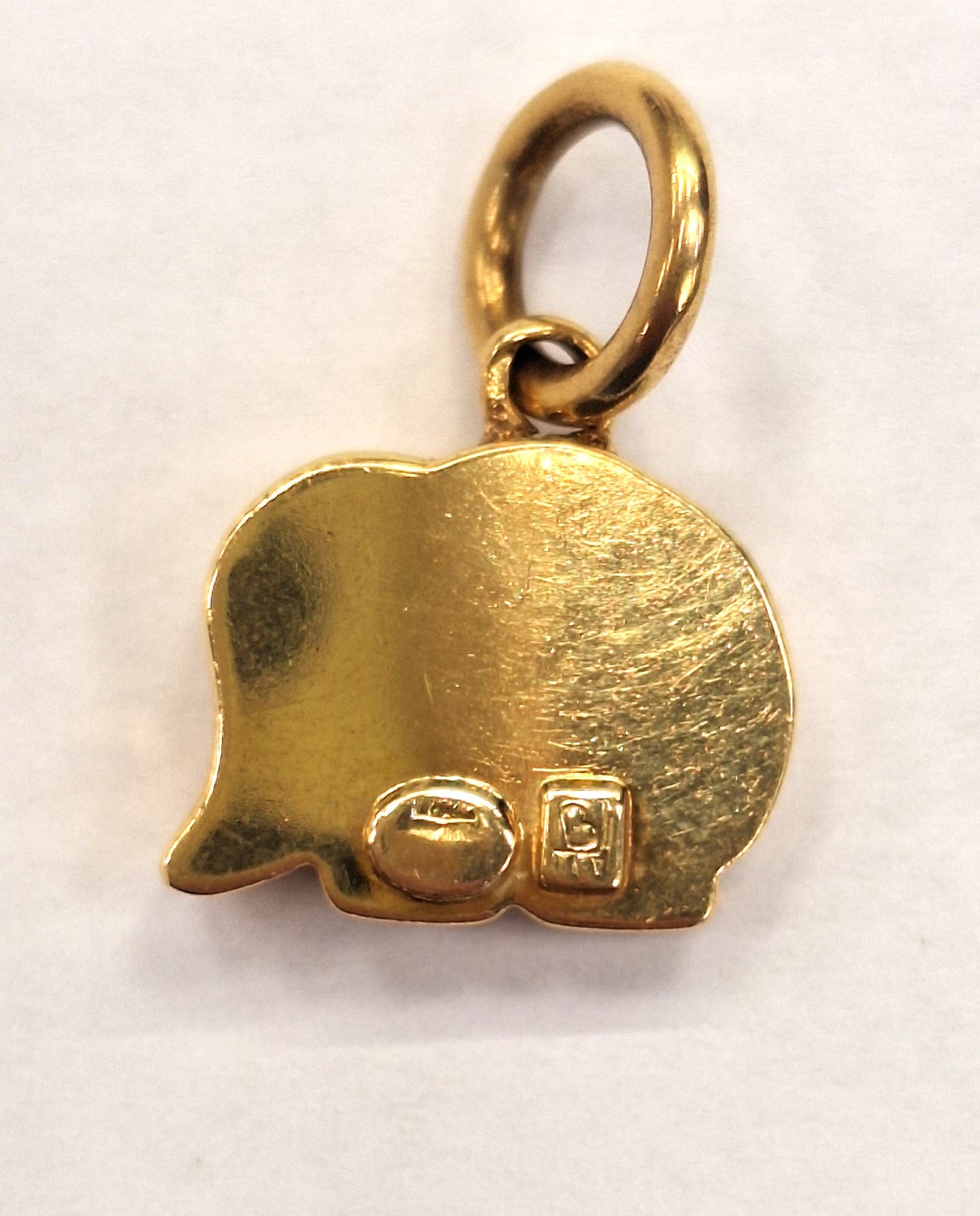 Pendentif éléphant en or jaune 18 carats