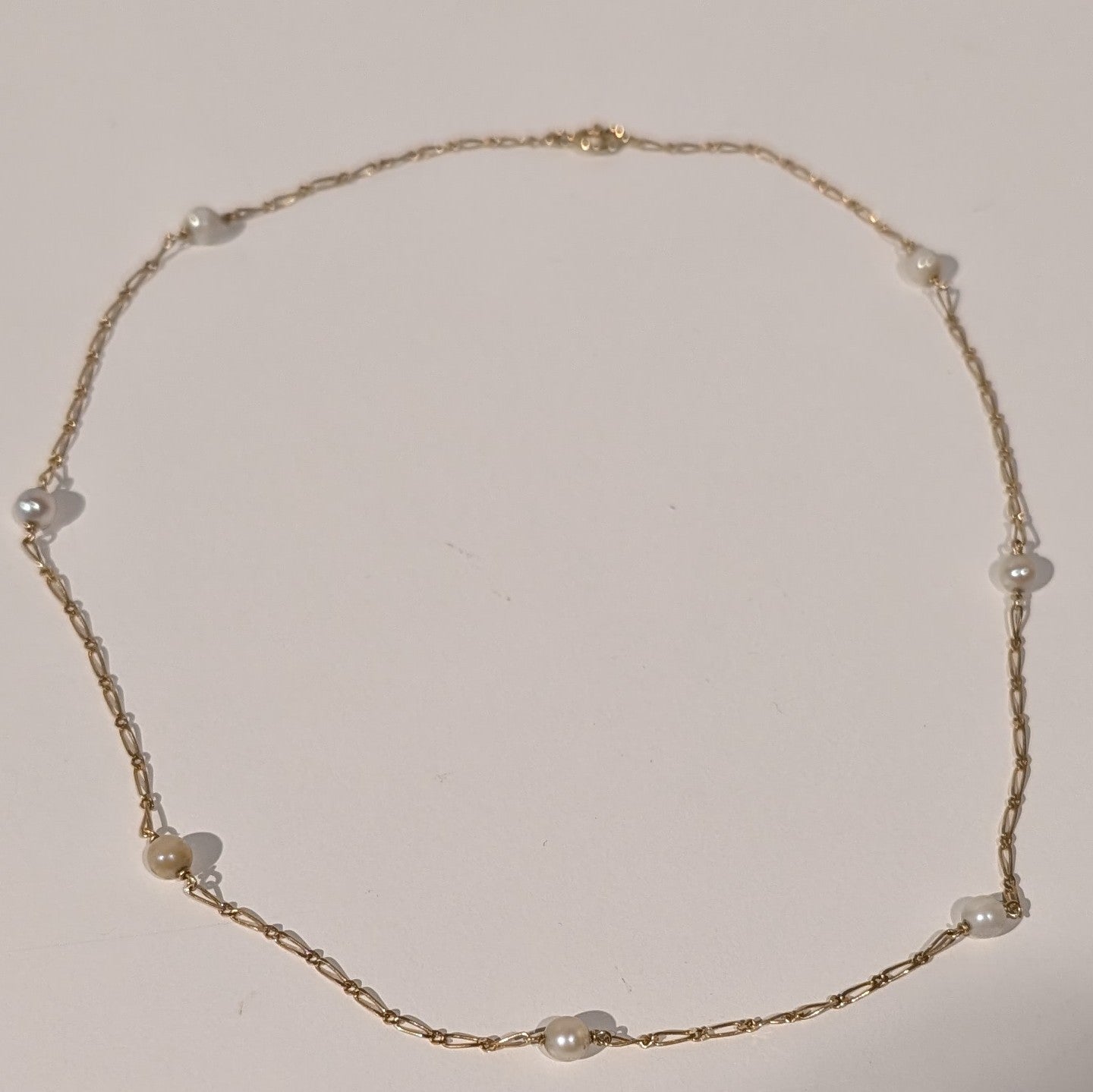 Collier Ras du Cou en Or Jaune avec Perles Naturelles