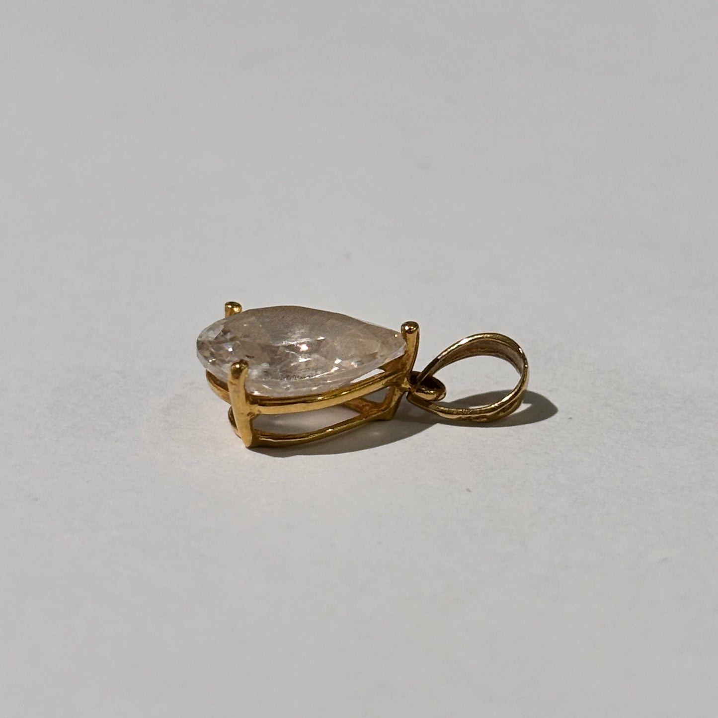 Pendentif Solitaire en Or Jaune 18K avec Zirconium - 1.16 Grs