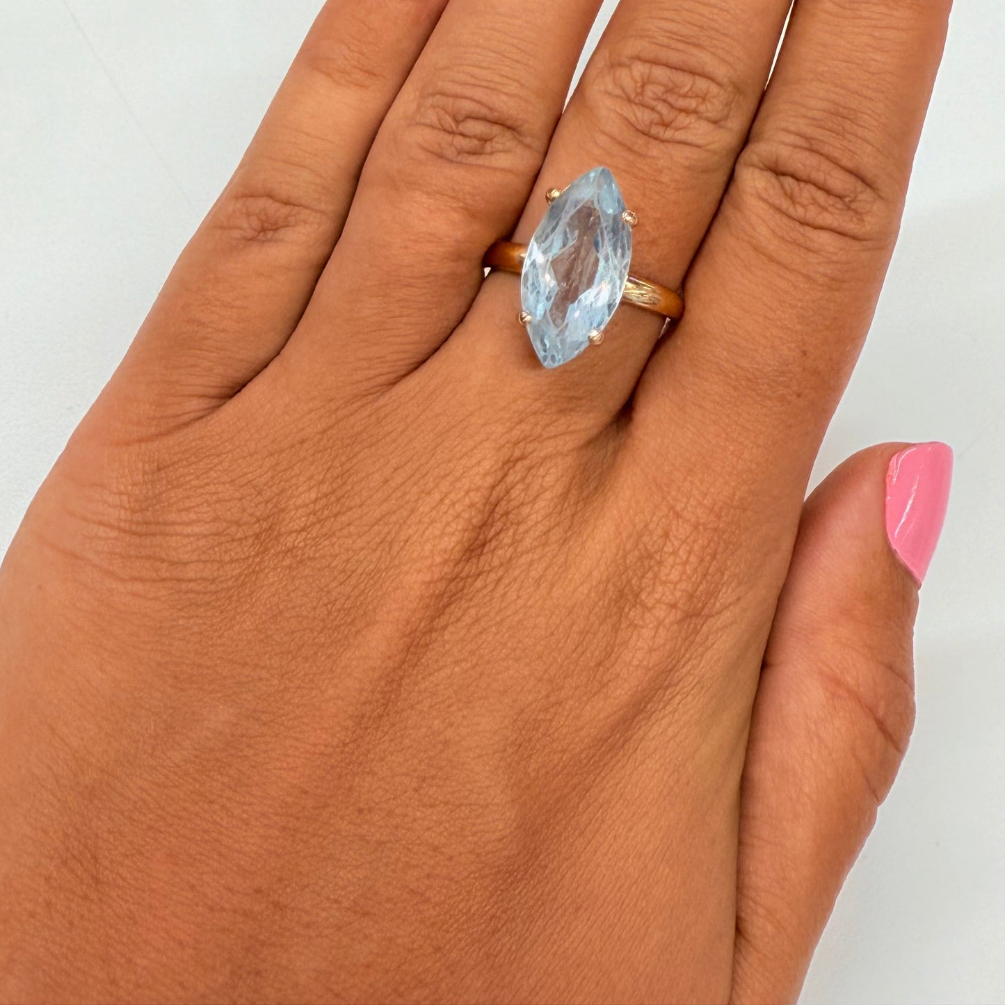 Bague Marquise Or Jaune 18K avec Aigue Marine 5.57 Grs - Taille 58