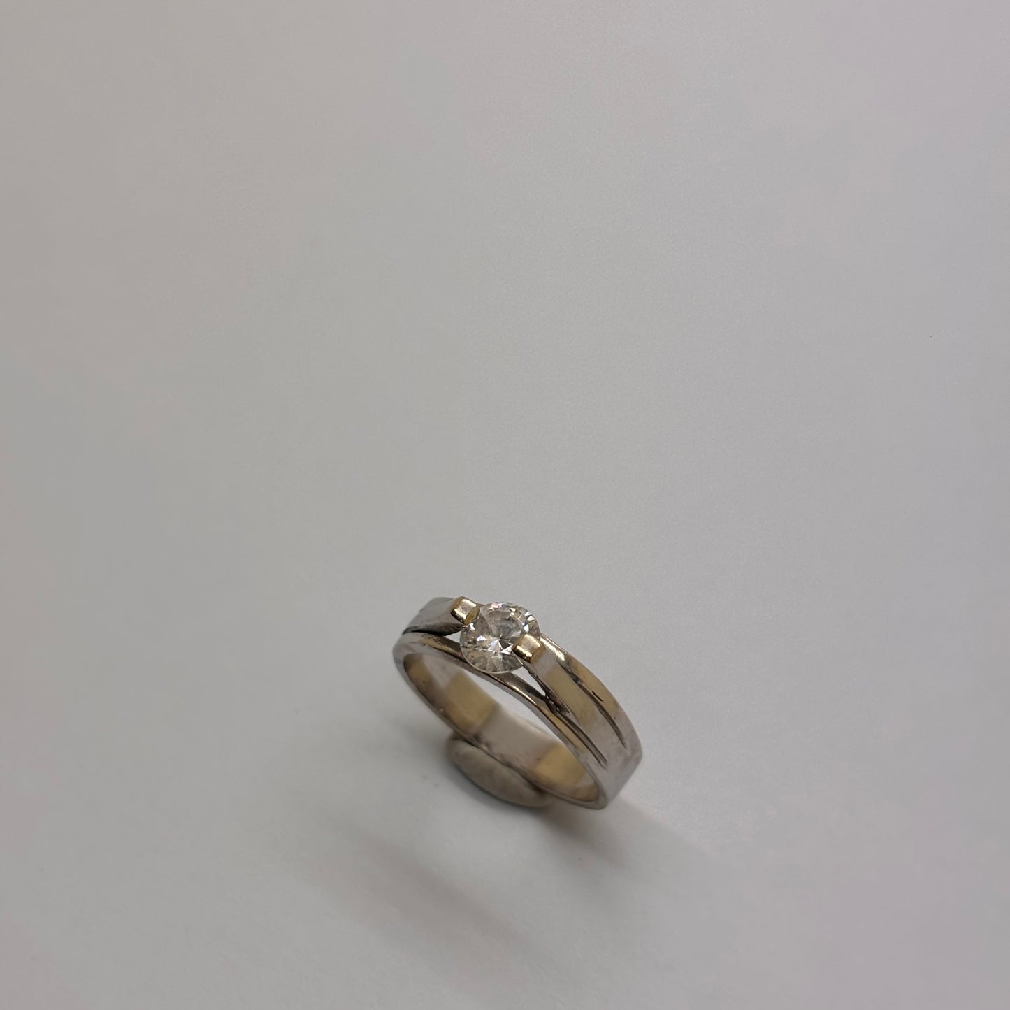 Solitaire en or blanc 18K Taille-48