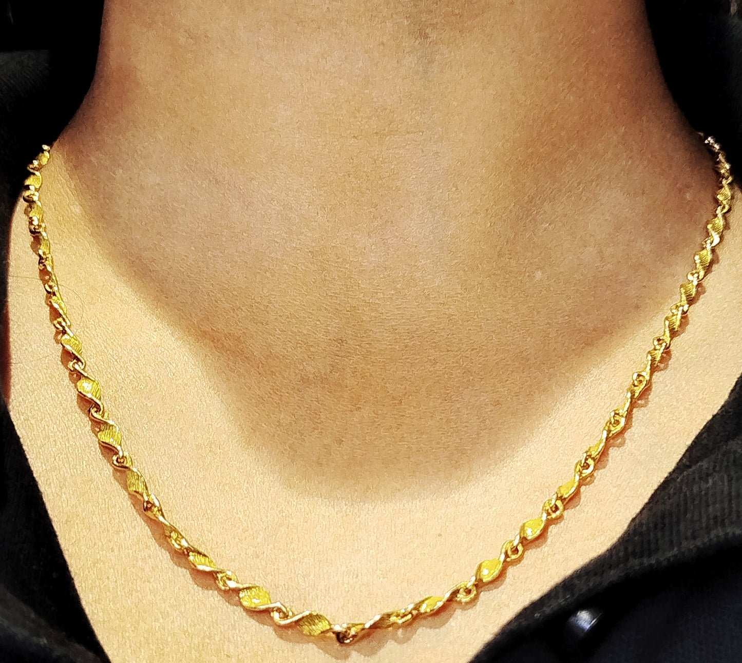 Collier Matinée Torsadé en Or Jaune 18 Carats - 17,16 Grs