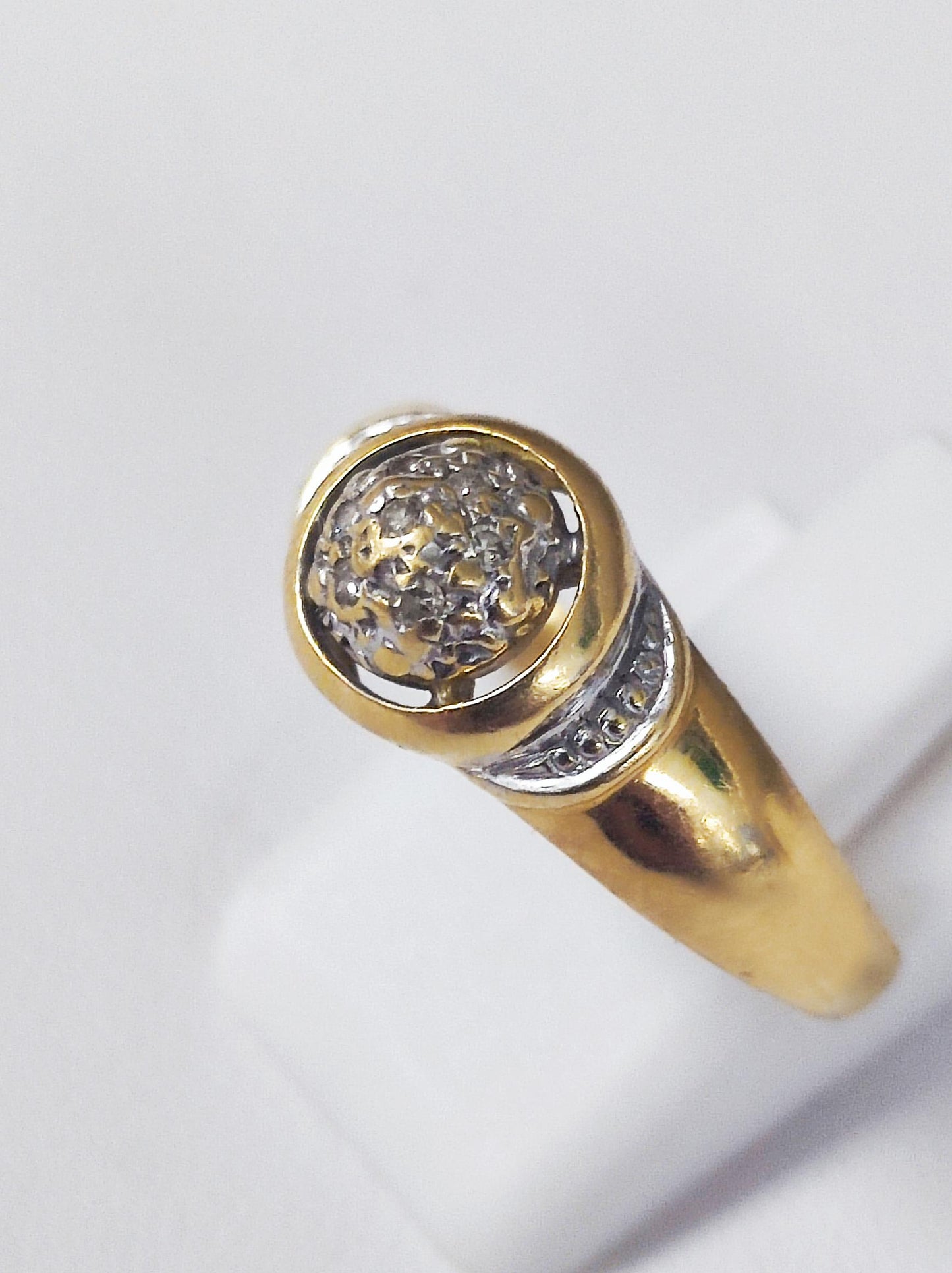 Superbe Bague Or jaune 18K 7 Diamants