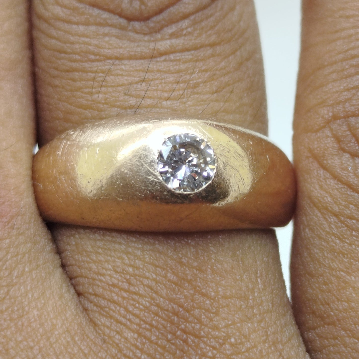 Bague jonc en or jaune 18K avec diamant, taille 53 - 6.89g