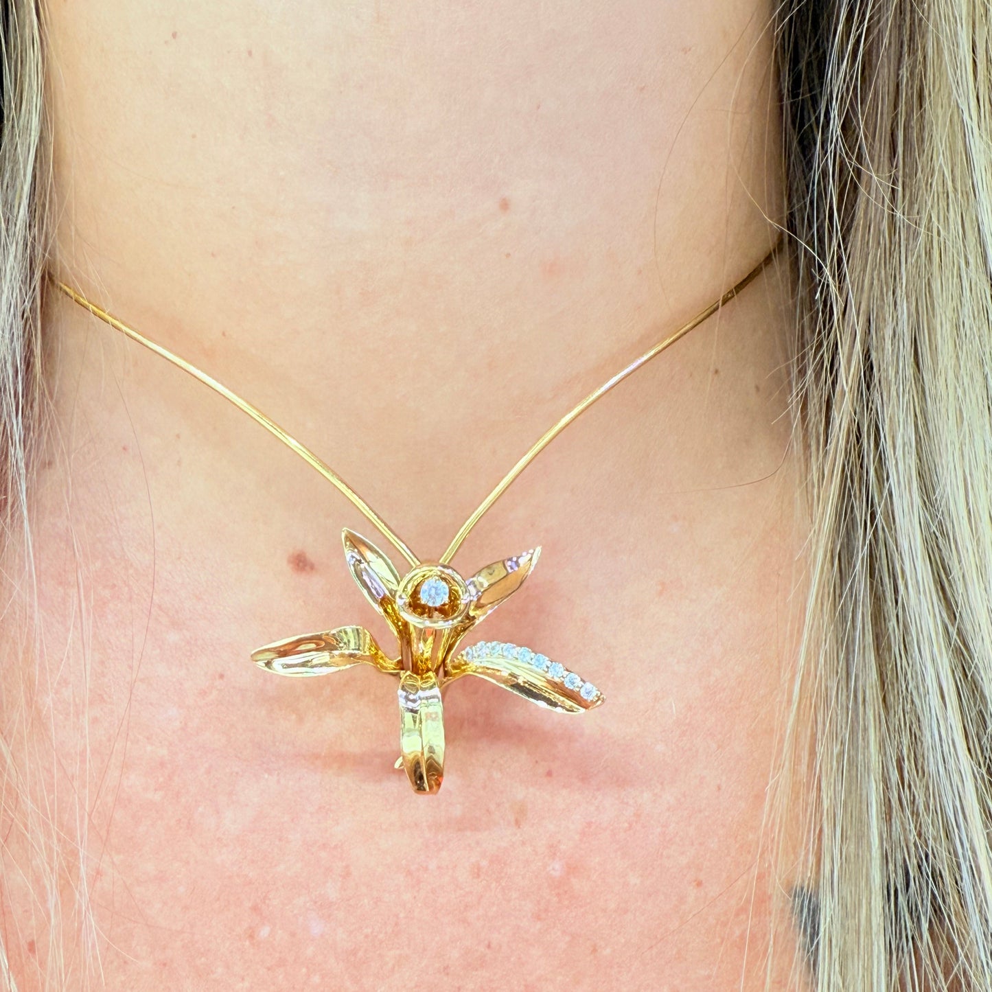 Pendentif Fleur de Vanille en Or Jaune 18k 5.23 Grs