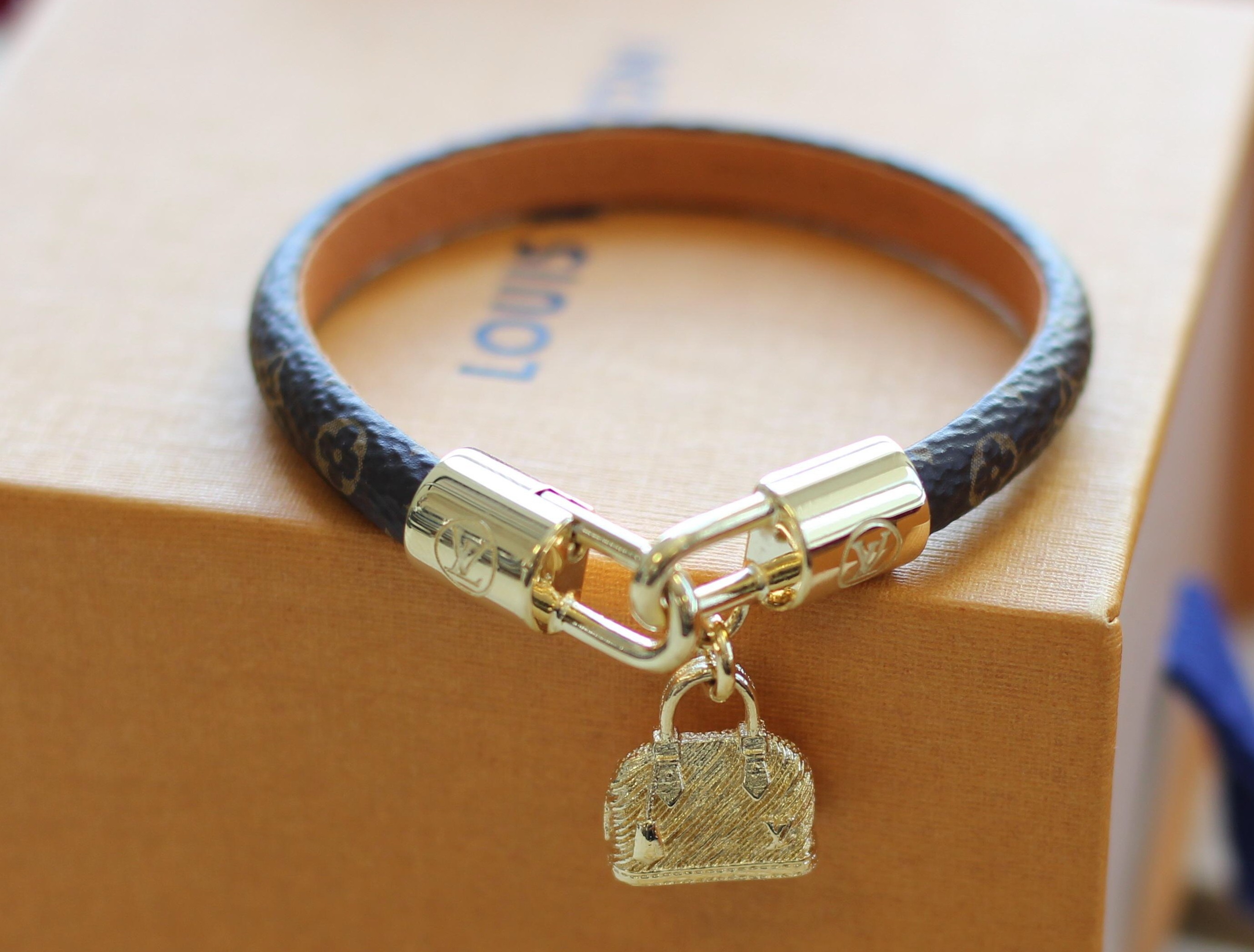 Louis Vuitton Bracelet Femme Cuir | semashow.com