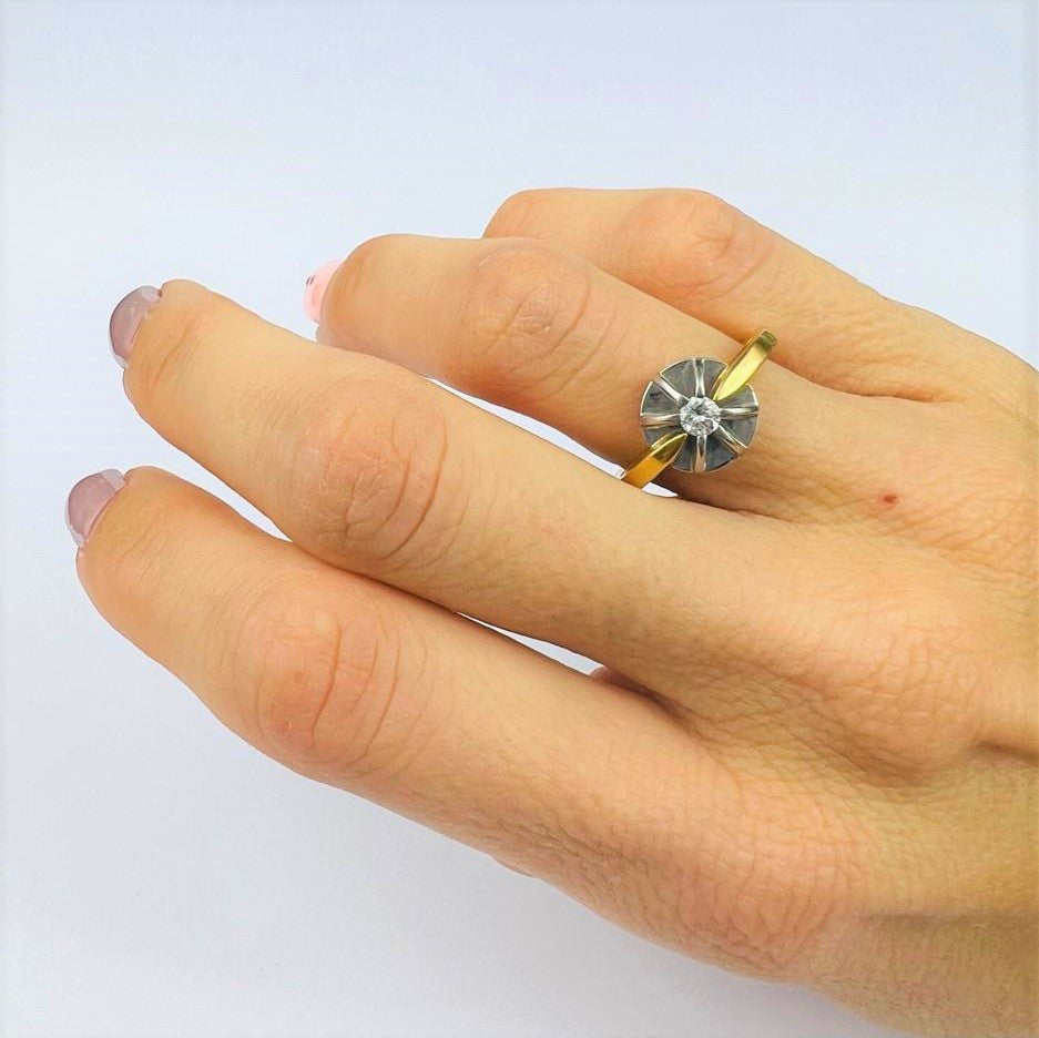 Bague Fleur 2 Ors avec Diamant Solitaire 0.18ct