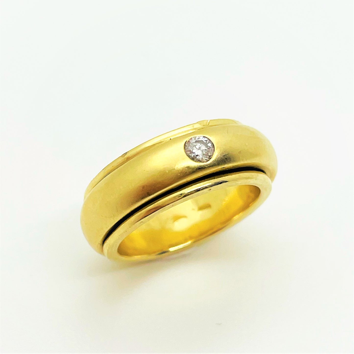 Bague Jonc Anneau Central Mobile Or jaune avec Diamant 0.10ct