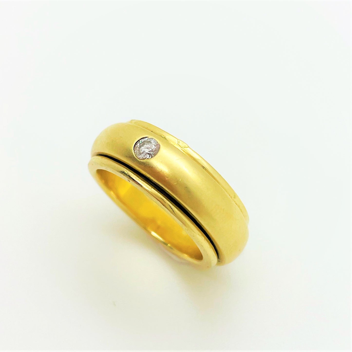 Bague Jonc Anneau Central Mobile Or jaune avec Diamant 0.10ct