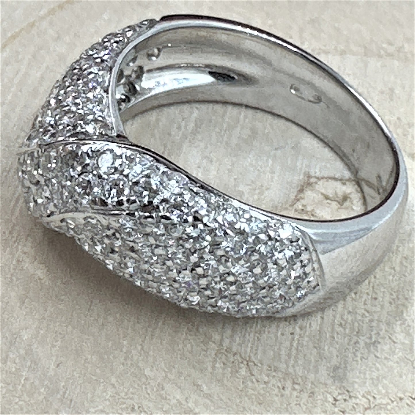 Bague Pavage Diamants Or Blanc