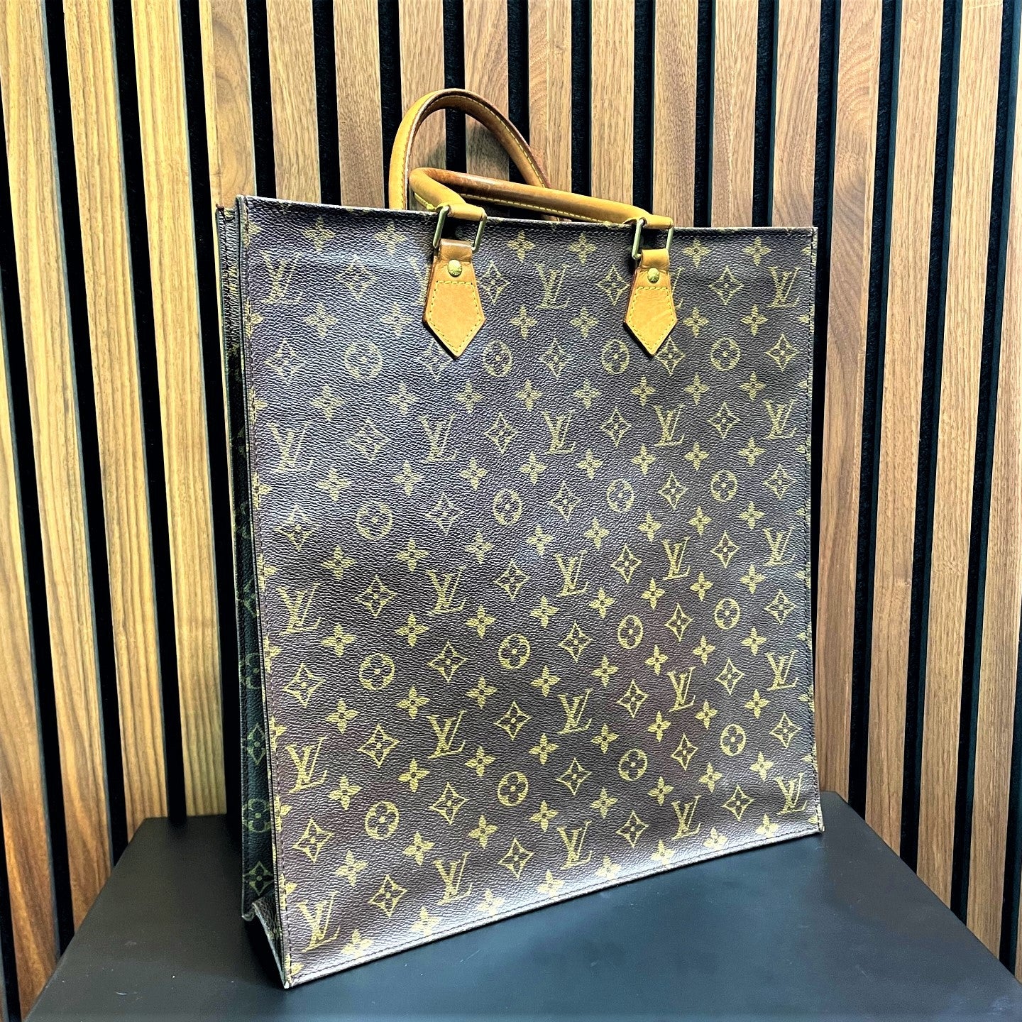 Sac Cabas Plat Louis Vuitton