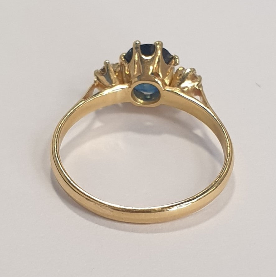 Bague Or Jaune avec Saphir et Diamants