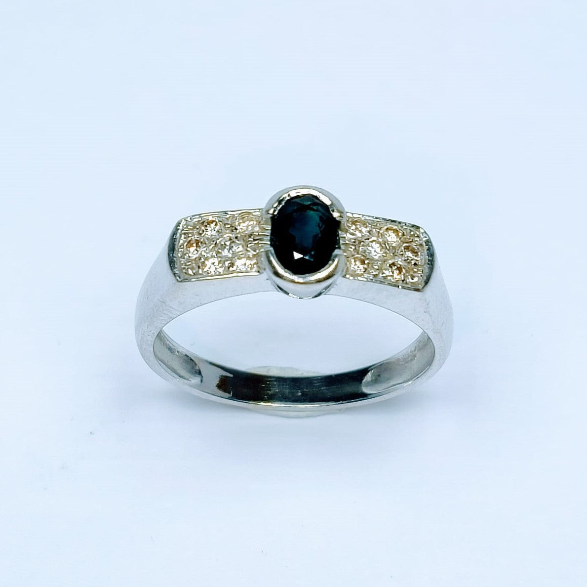 Bague Or Blanc avec Saphir et Diamant