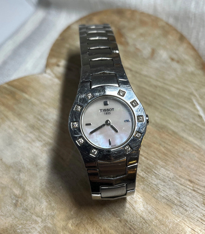 Montre Tissot Mother of Pearl et Diamond Bezel