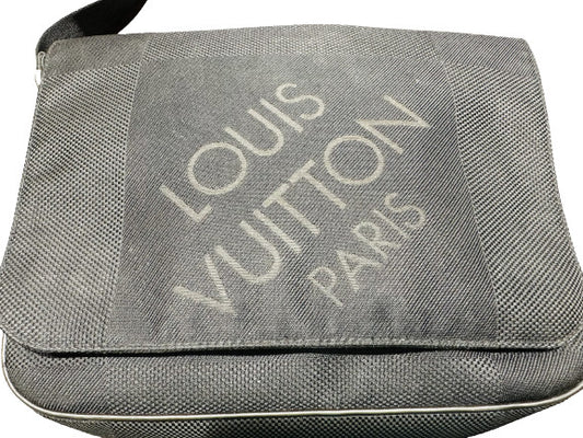 Sacoche Louis Vuitton Black Damier Geant Terre Messenger Noir