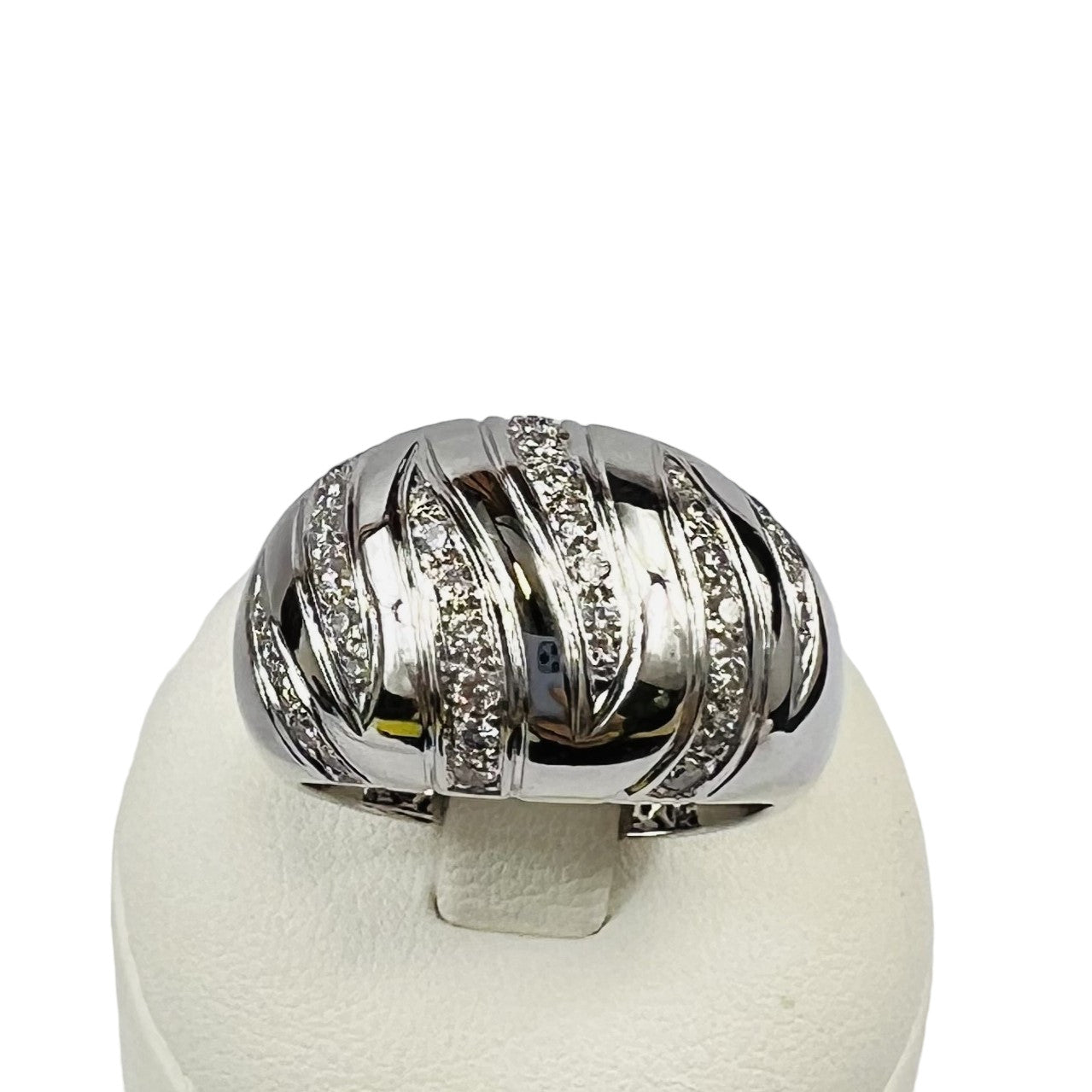 Bague Or Blanc et Décor Diamants