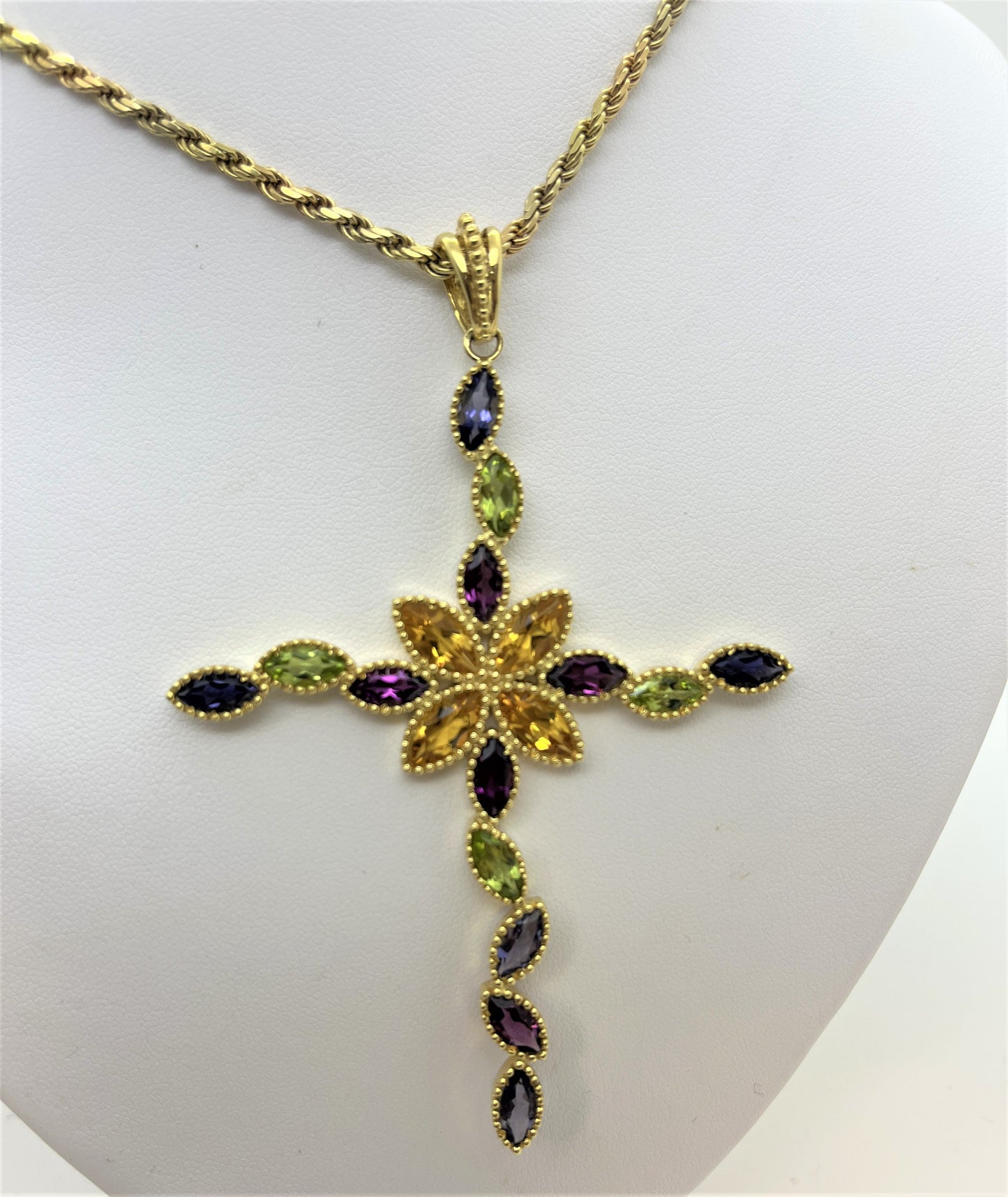 Pendentif Croix Or Jaune avec Pierres Fines