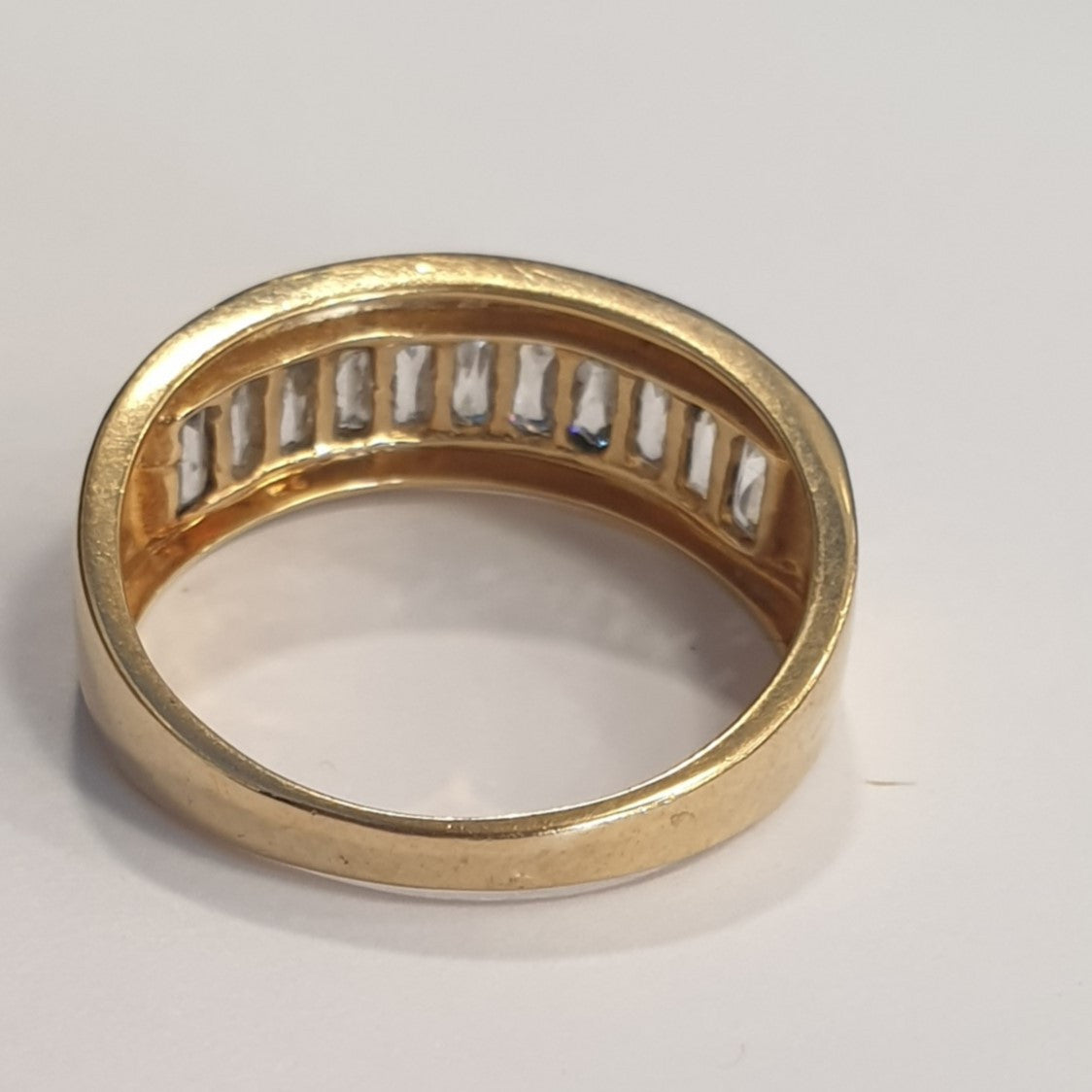 Bague Or Jaune avec Oxydes