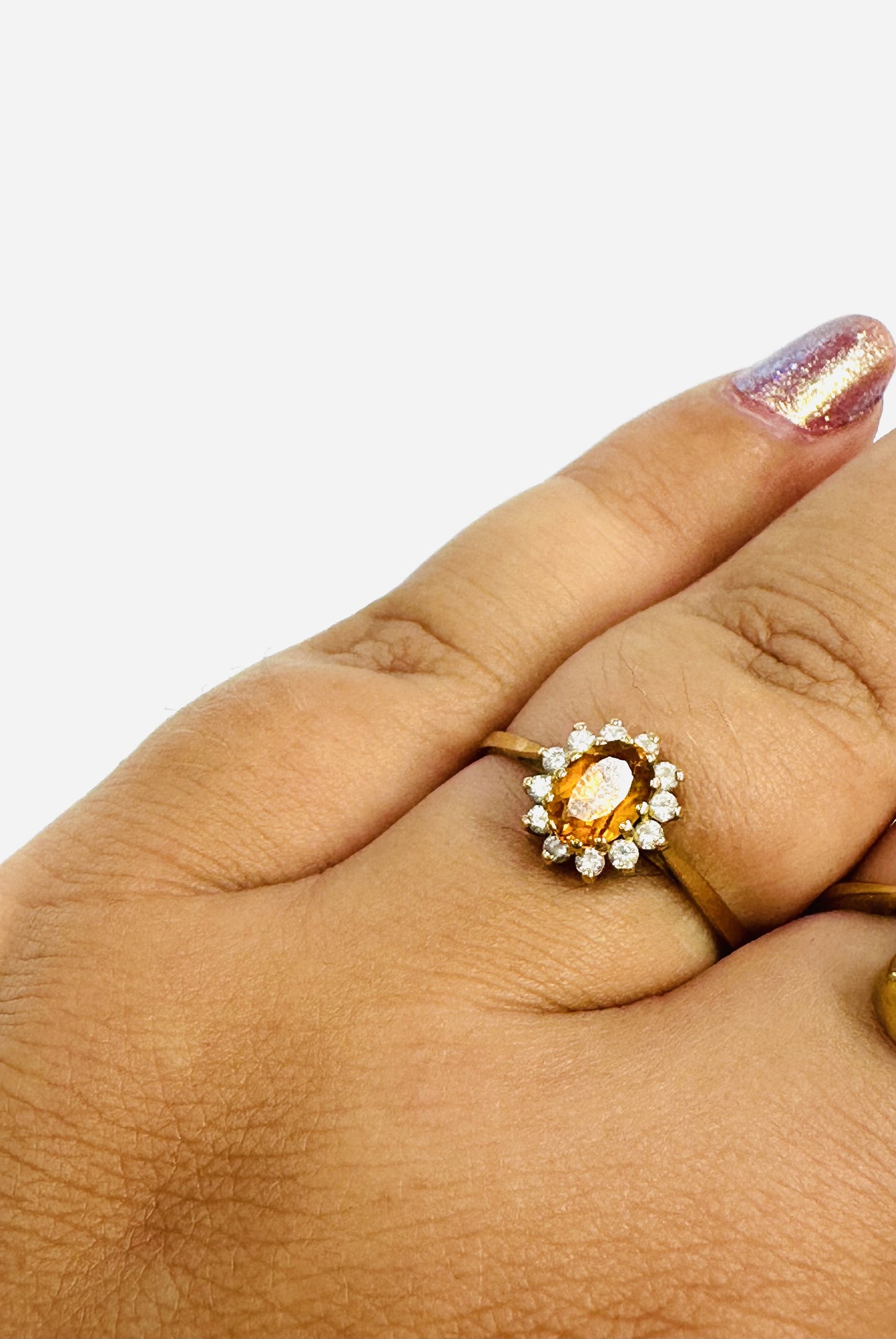 Bague Or avec Citrine et Oxydes