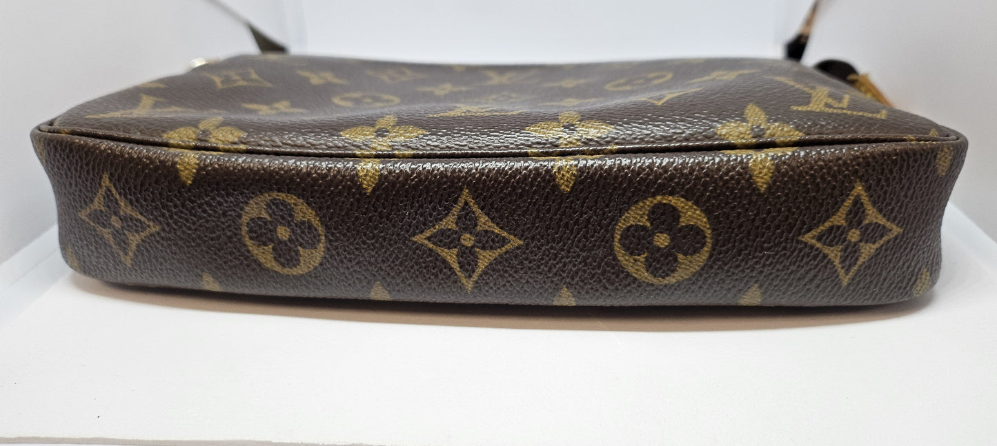 Pochette Louis Vuitton