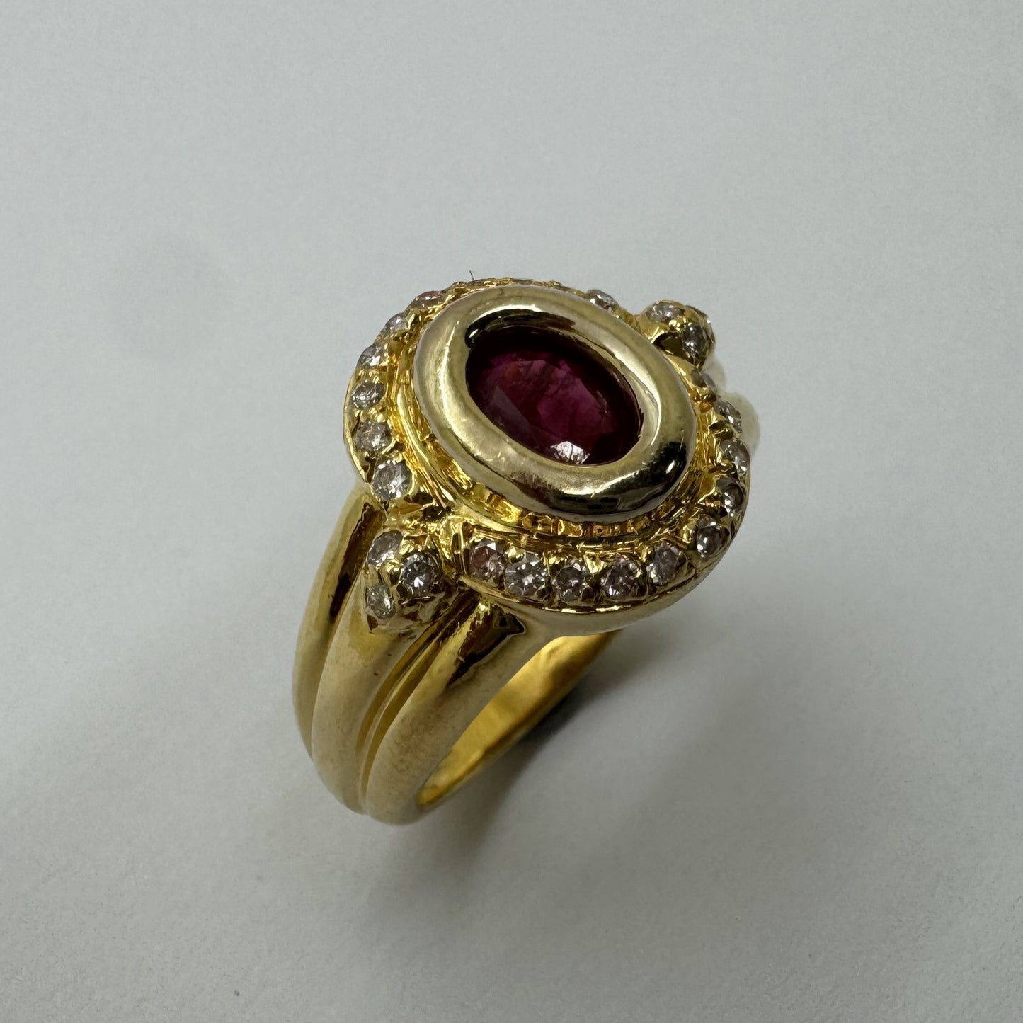 Bague Or avec Rubis et Diamants