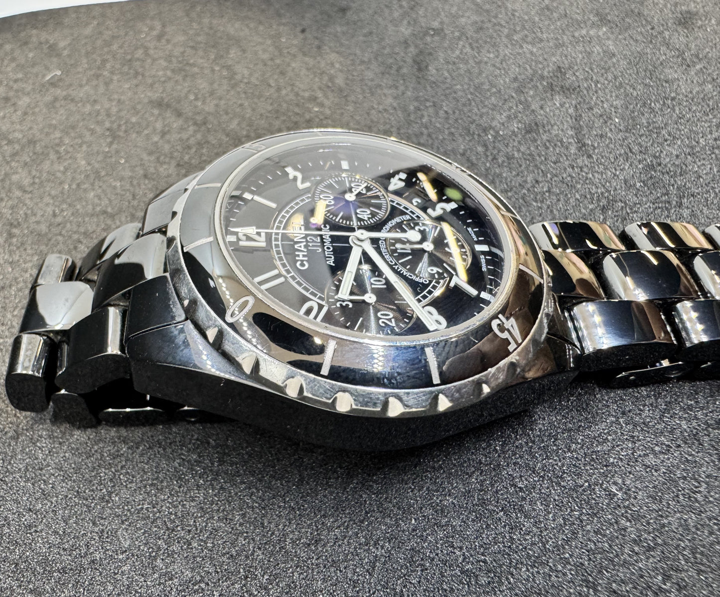 Montre Chanel J12 Chronograph