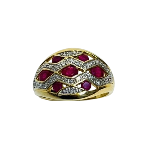 Bague or avec rubis et diamants