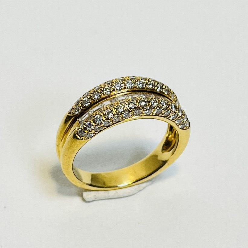 Bague or avec diamants