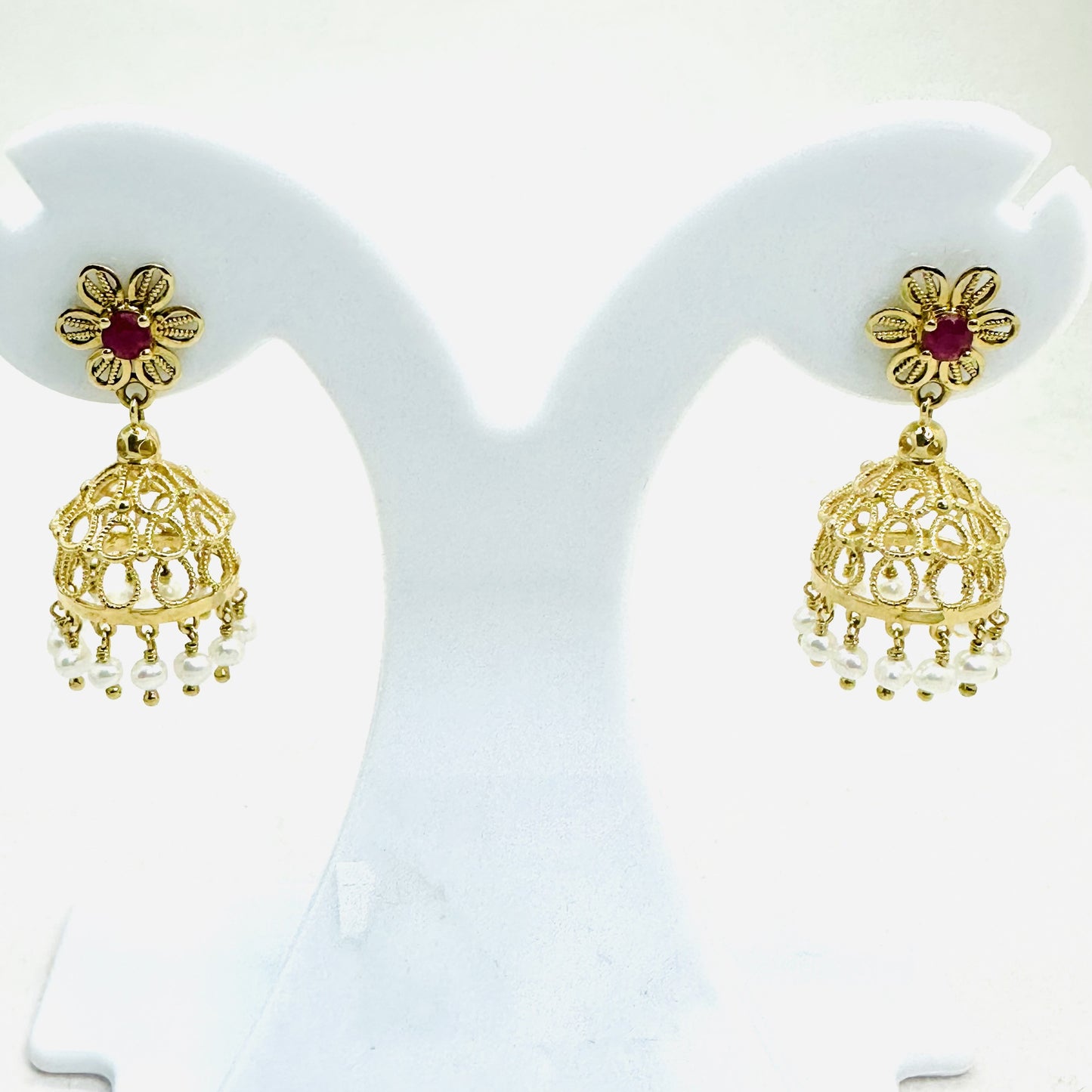 Boucles d'oreilles Jhumka en or rubis et perles