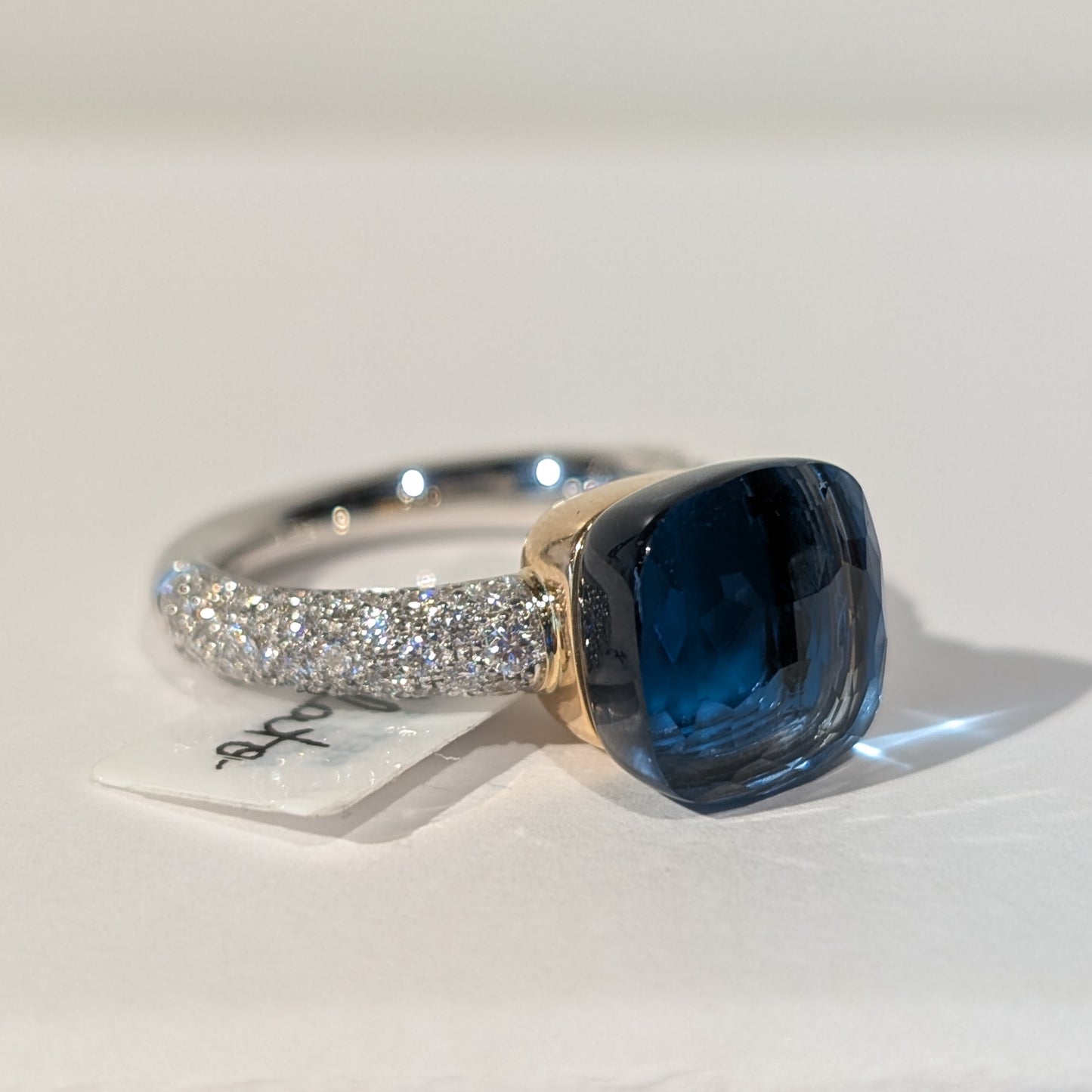 Bague Pomellato Diamants et Topaze Bleue