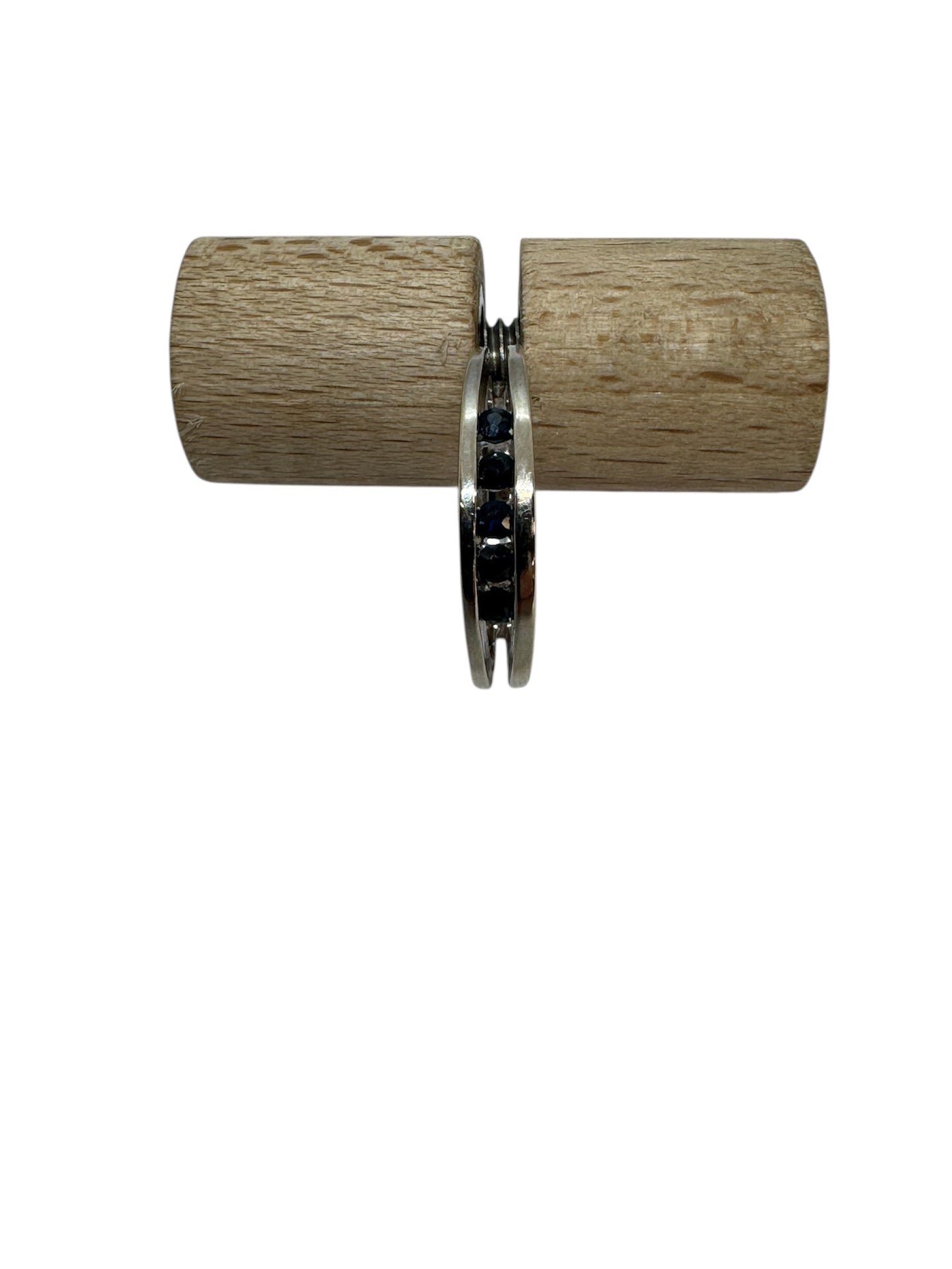 Bague Demi-Tour Or Blanc 18K et Saphirs Naturels