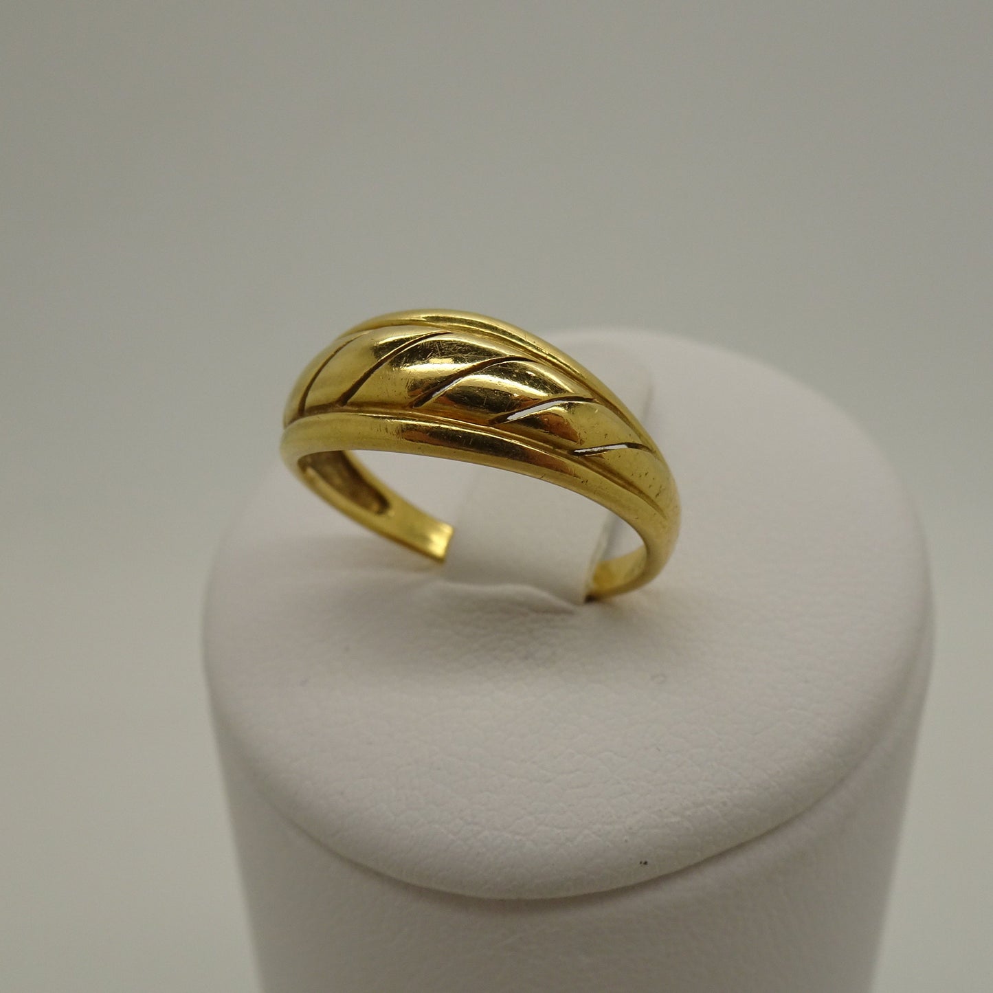 Bague en or jaune 18K Taille-52