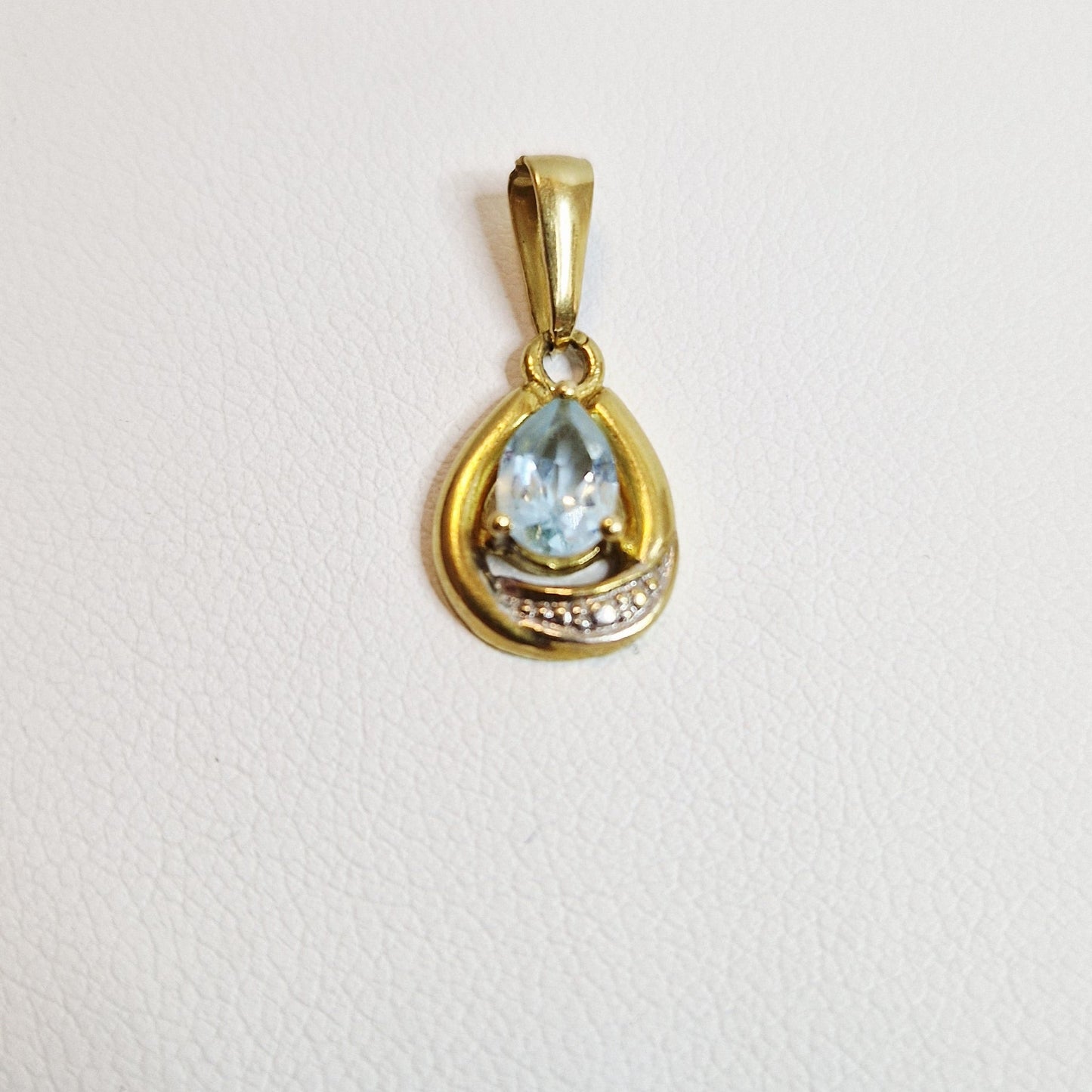 Pendentif Médaille en Or Jaune 18K 0.99 Grs