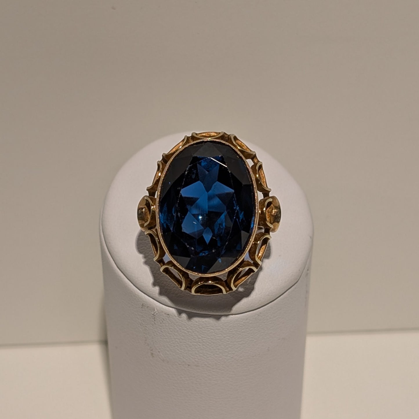 Bague en or jaune 18 carats avec pierre Taille -56