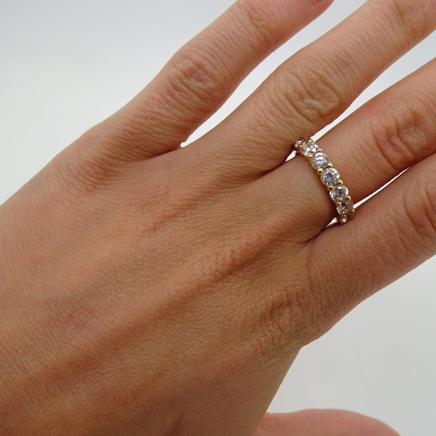 Bagues en or jaune 18K avec oxydes de zirconium - T53