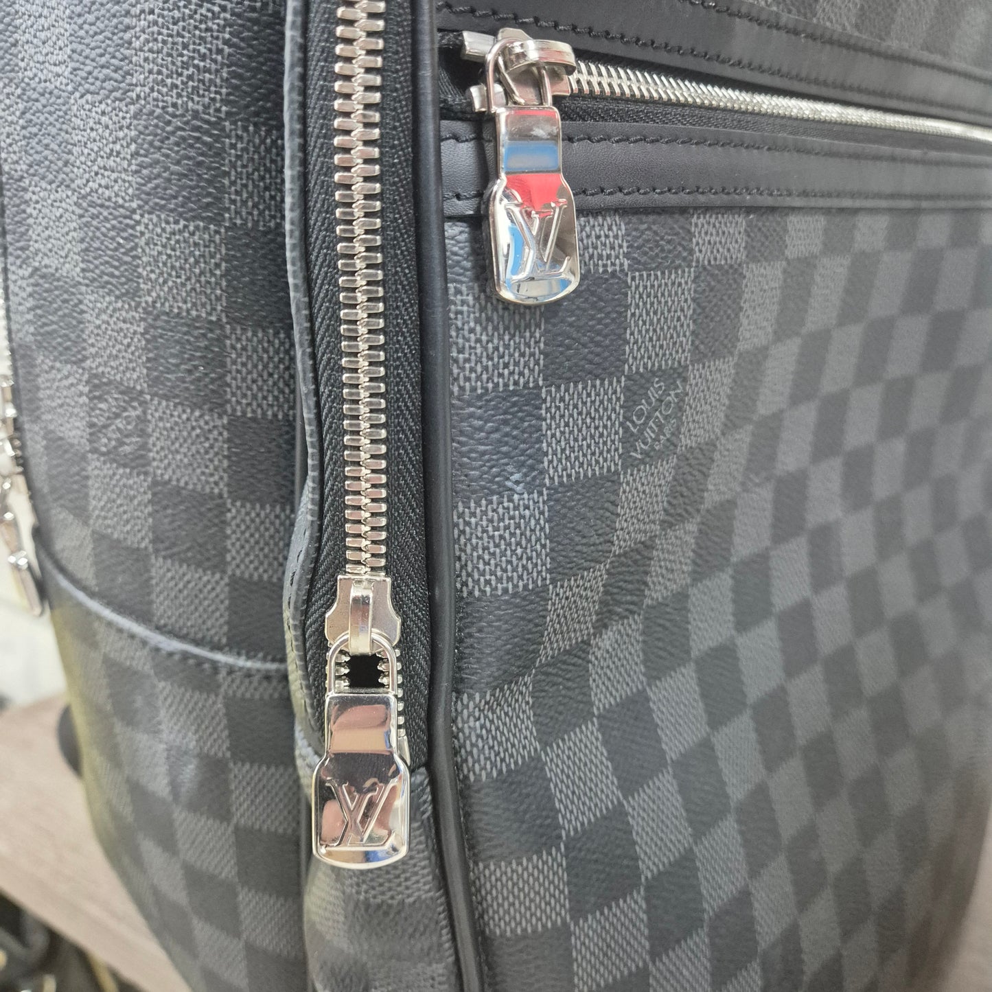 Sac à dos Louis Vuitton Michael Damier Graphite Canvas