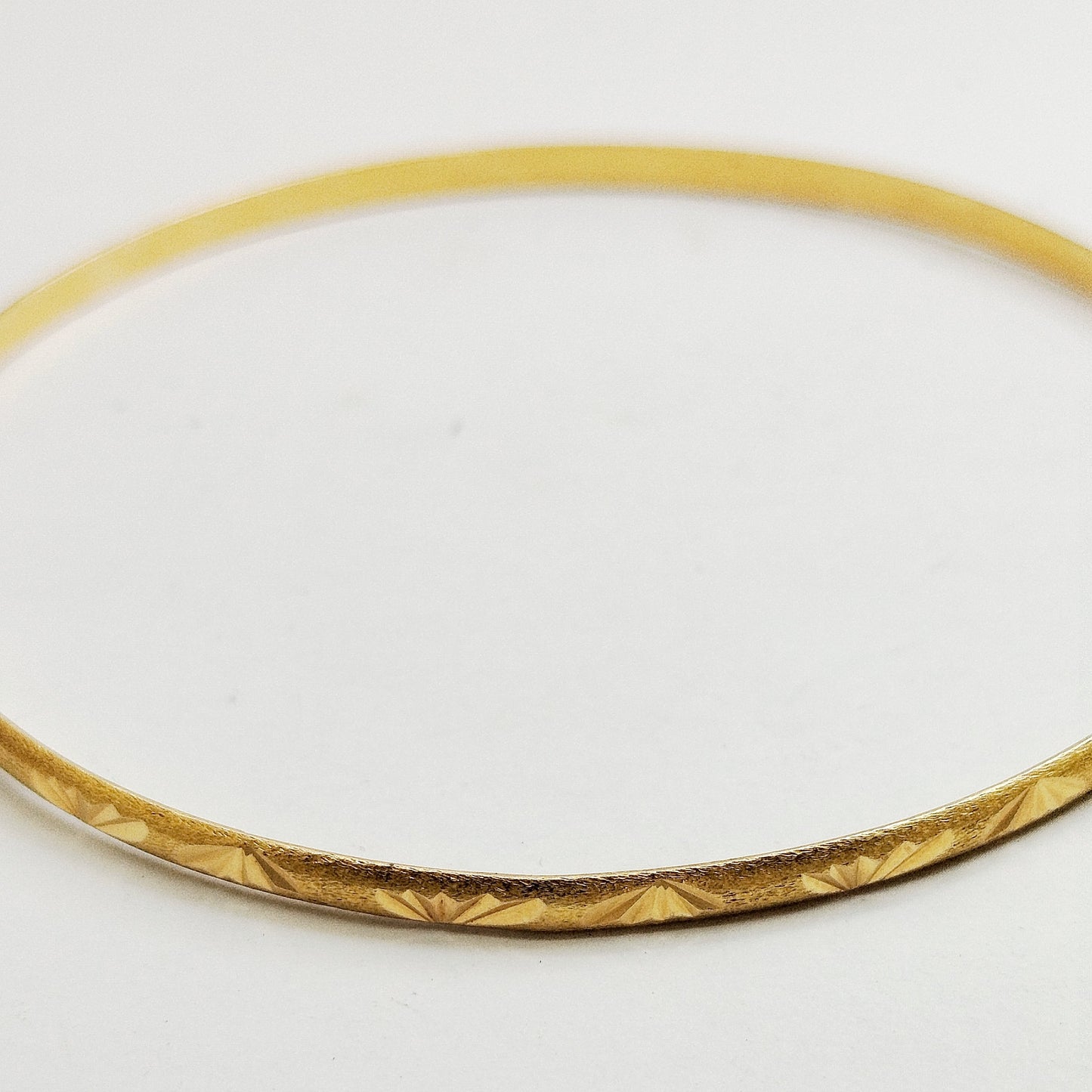 Bracelet jonc en Or Jaune 18K  5.84 Grs