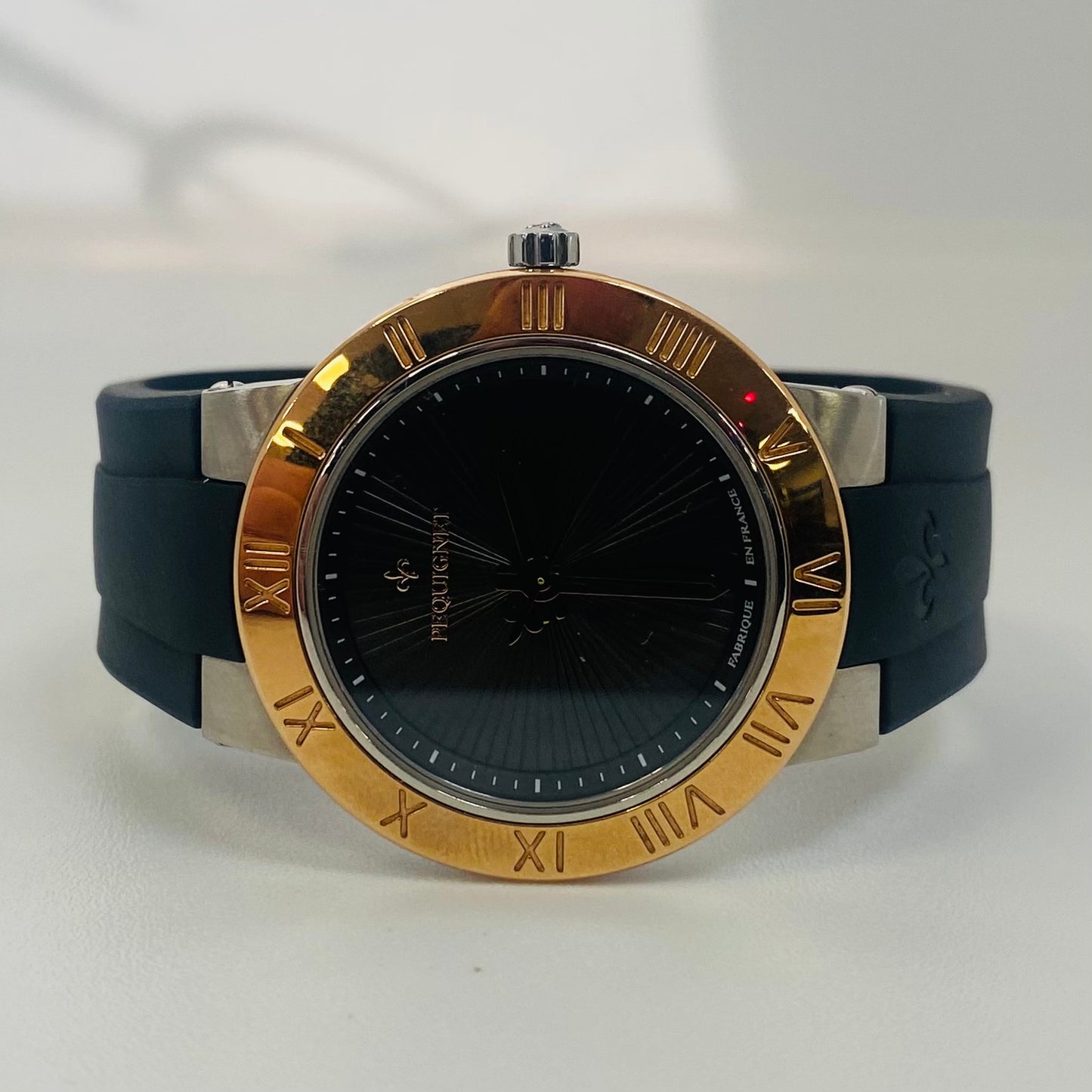 Montre Pequignet 2023, état comme neuf