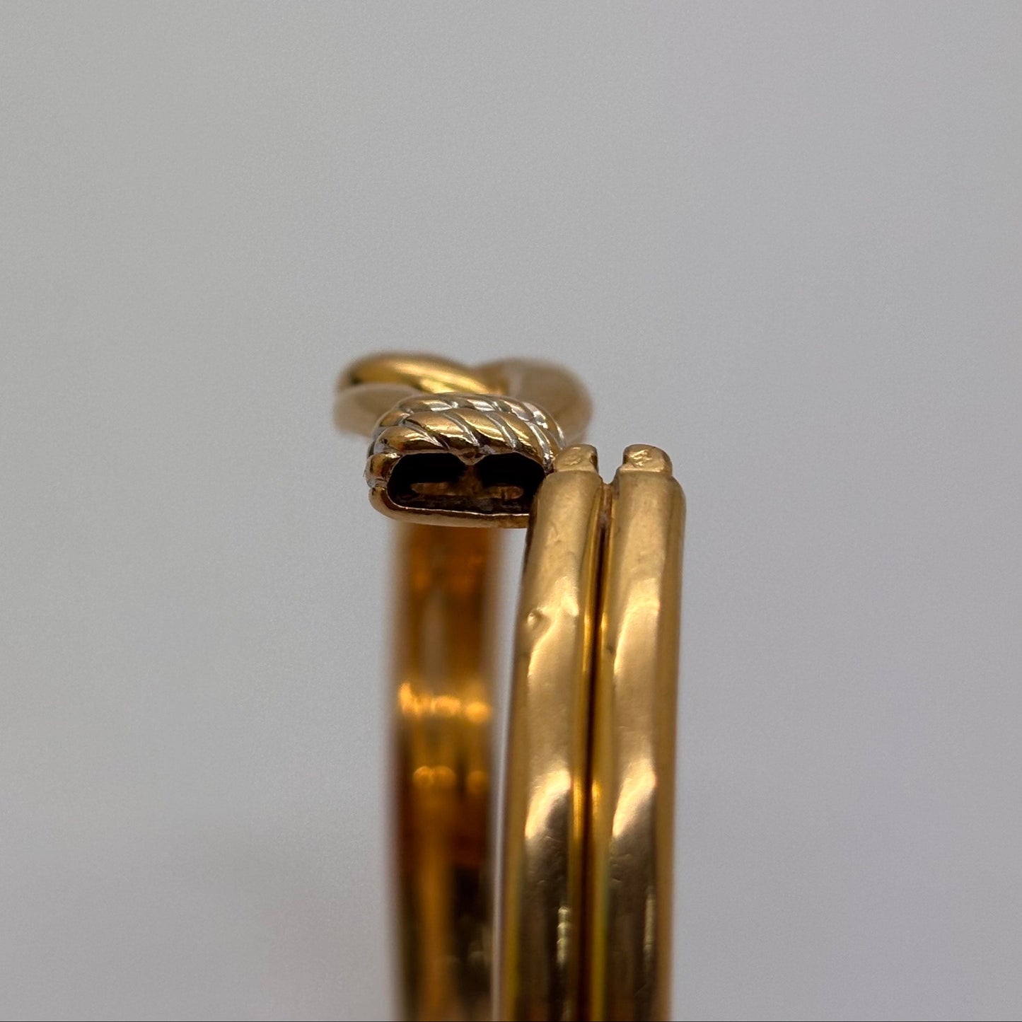 Bracelet jonc en or jaune 18K 12.99 Grs
