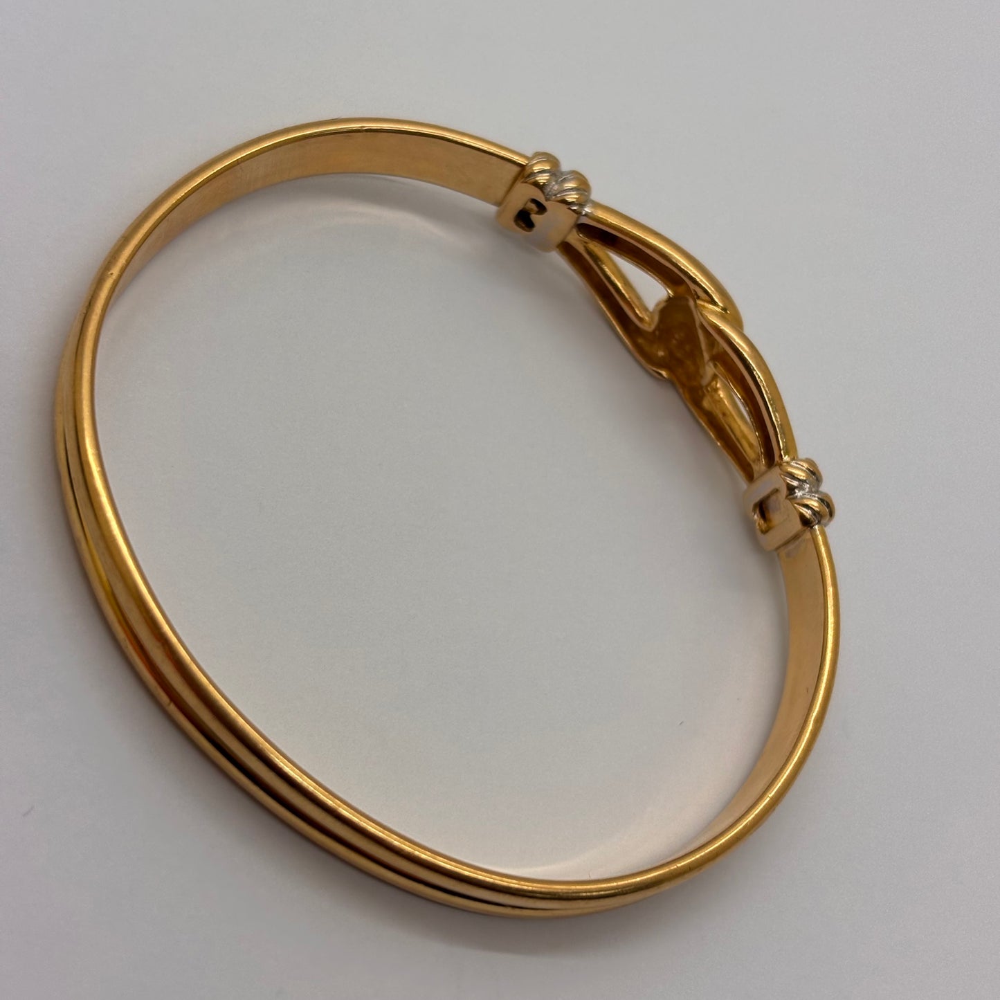 Bracelet jonc en or jaune 18K 12.99 Grs