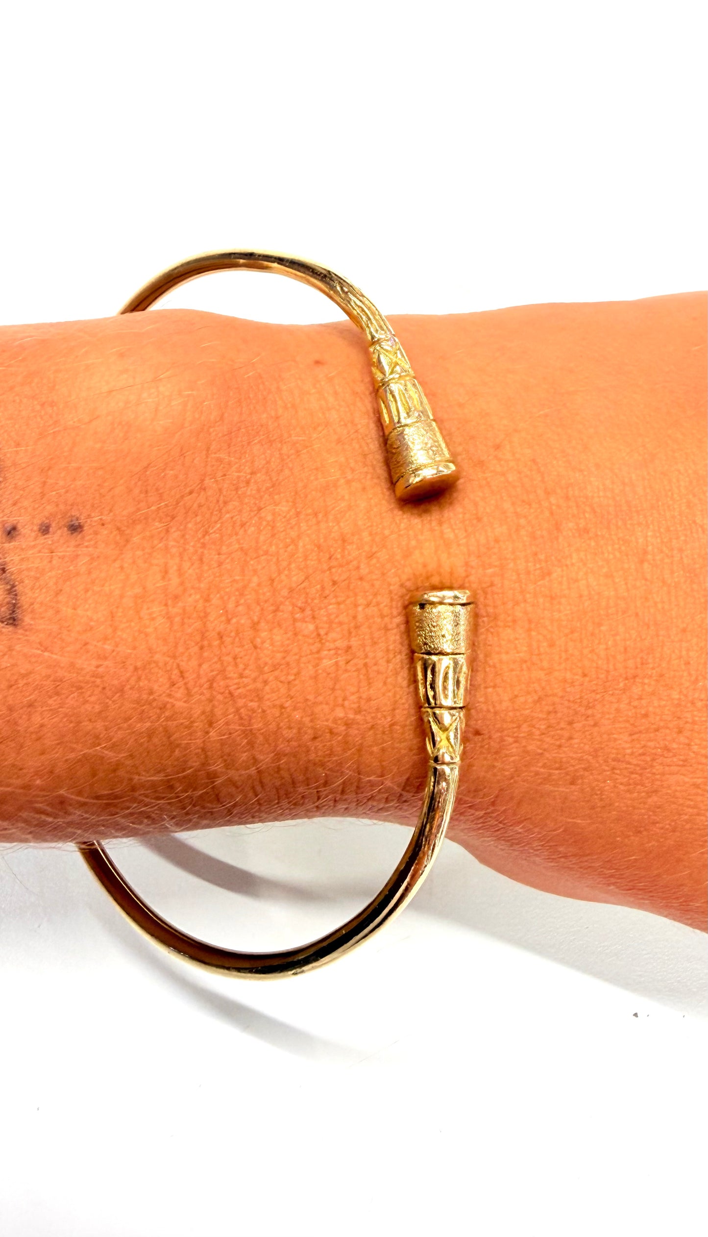 Bracelet Jonc Malgache en Or Jaune 18k 21.71 Grs