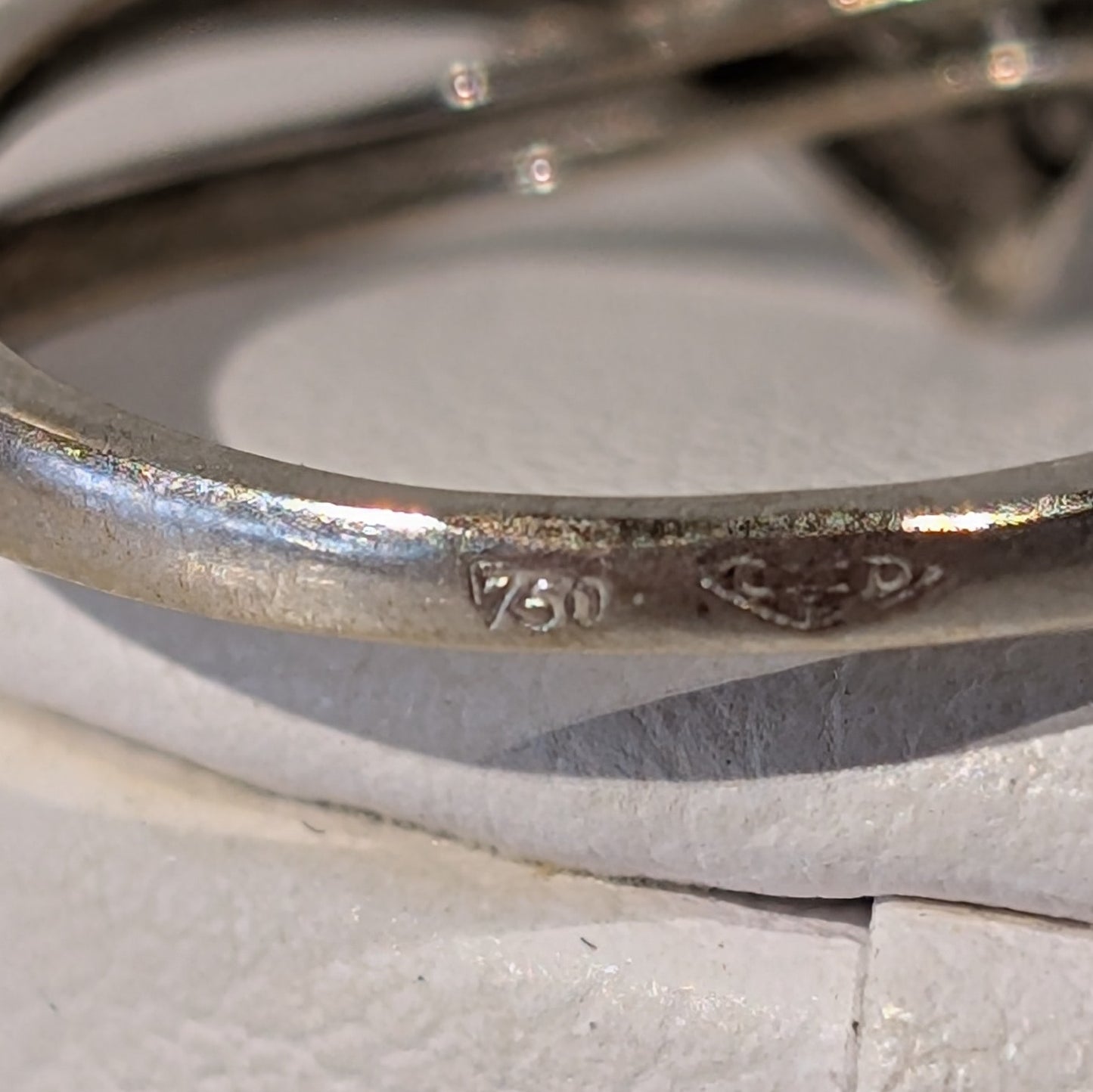 Bagues en Or Blanc 18K avec 3 Diamants de 0.02 cts