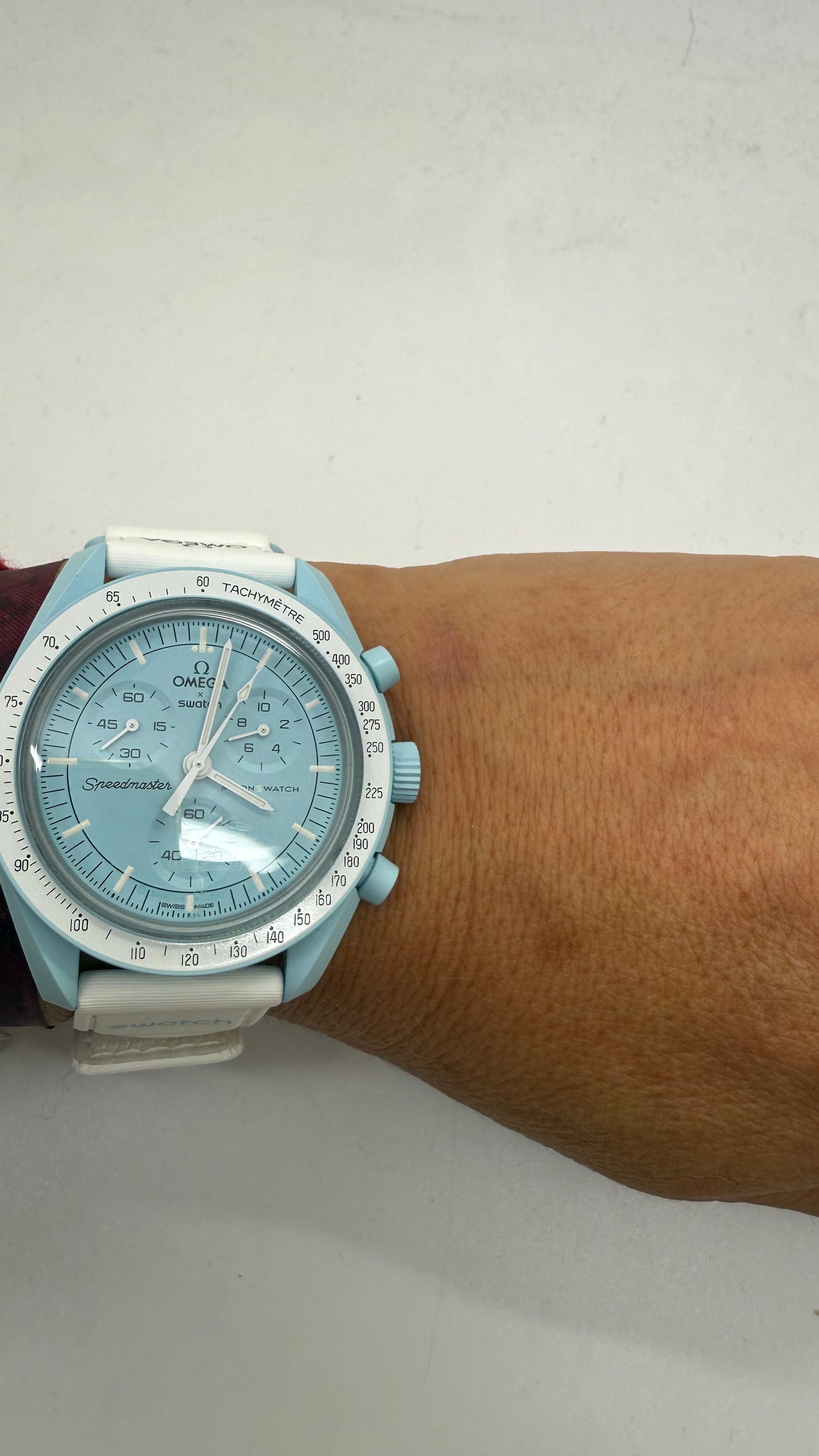 Montre Swatch Oméga Uranus 2022 Bleu Ciel Biocéramique VELCRO®