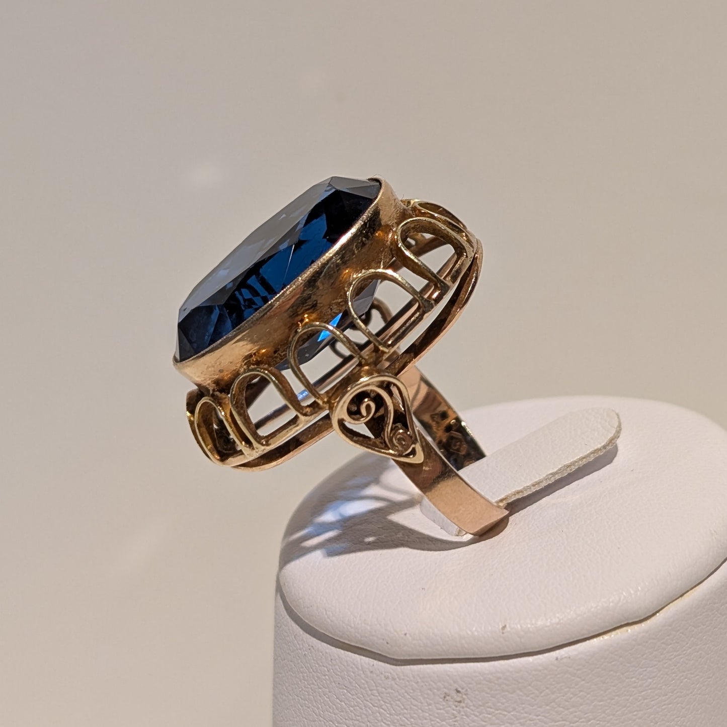 Bague en or jaune 18 carats avec pierre Taille -56