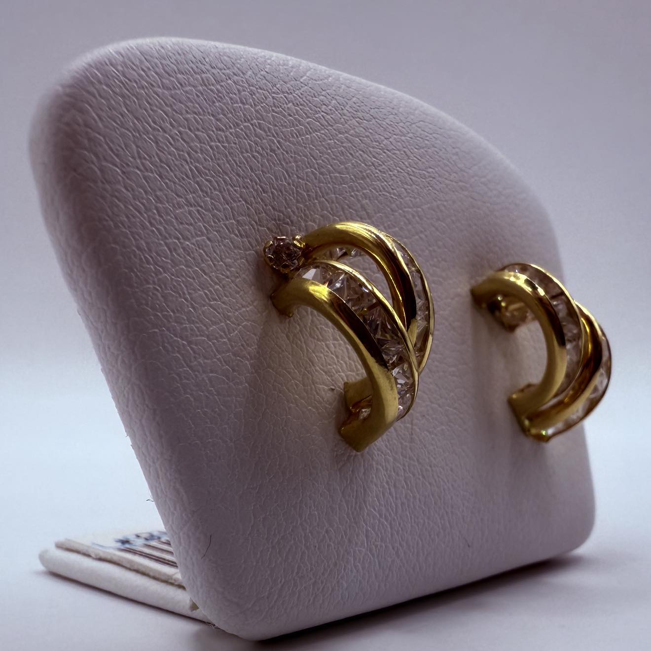 Boucles d'oreilles créoles en or jaune 18K 1.94 Grs