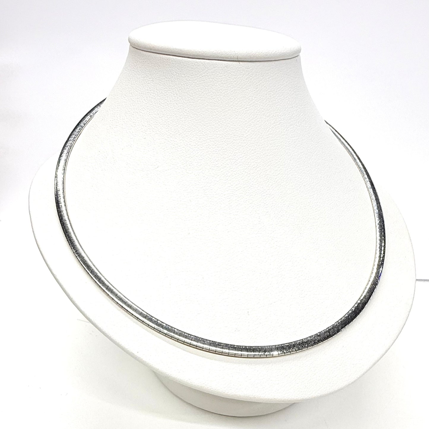 Collier Ras du Cou en Or Blanc 18k
